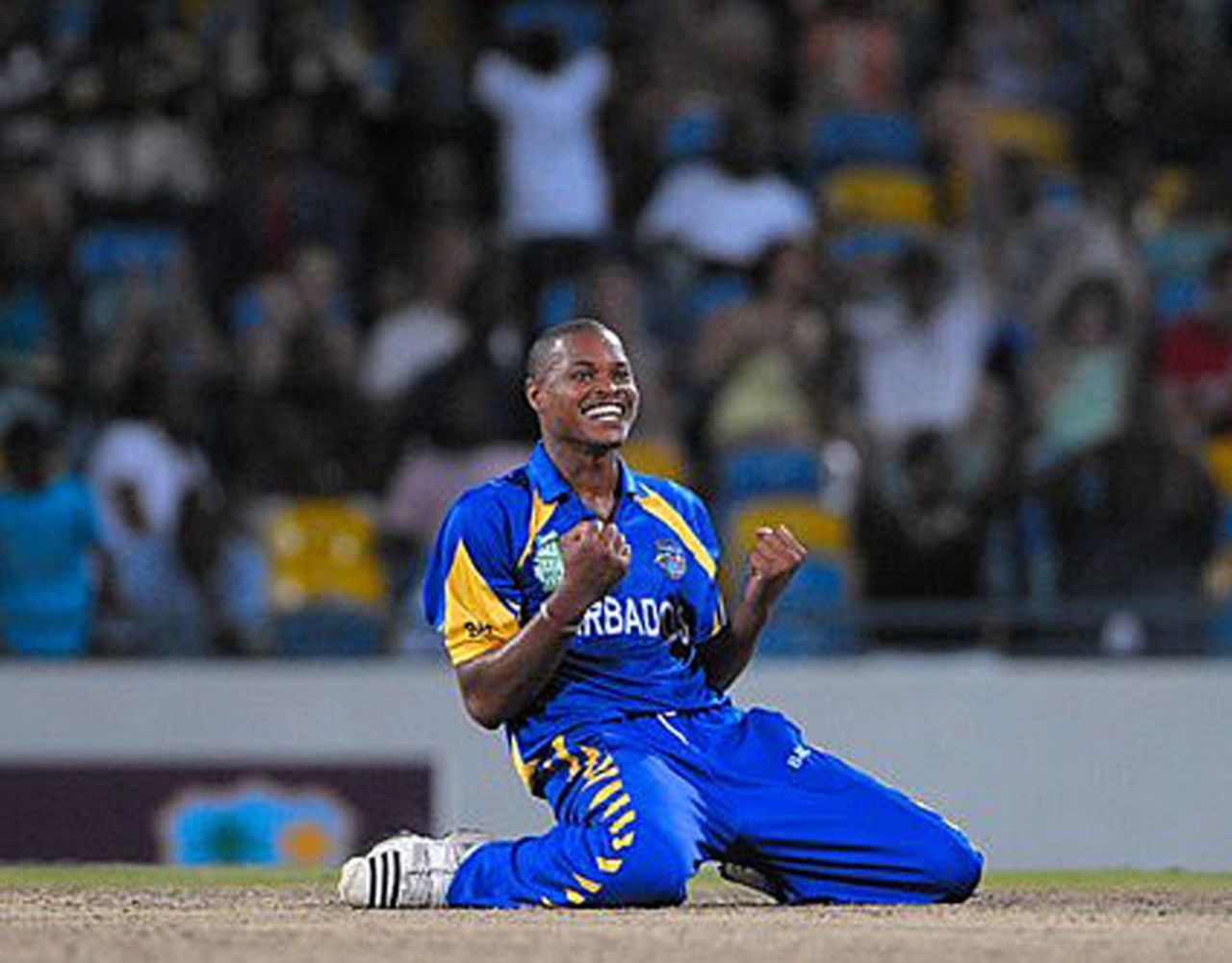 Javon Searles picked four wickets on Twenty20 debut, Barbados v Windward Islands, Caribbean T20, Barbados, July 25, 2010