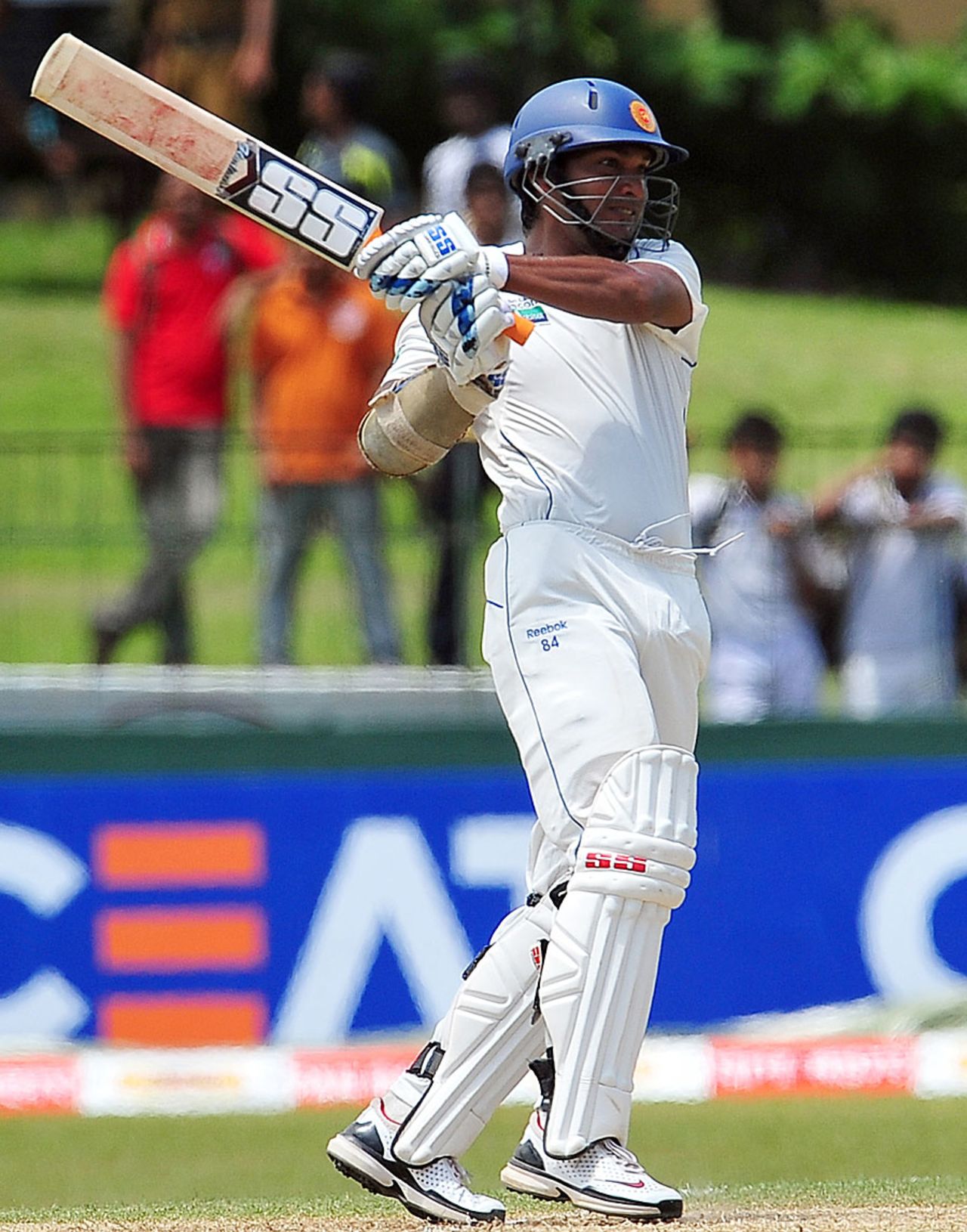 Kumar Sangakkara goes on the offensive, Sri Lanka v India, 2nd Test, SSC, 1st day, July 26, 2010