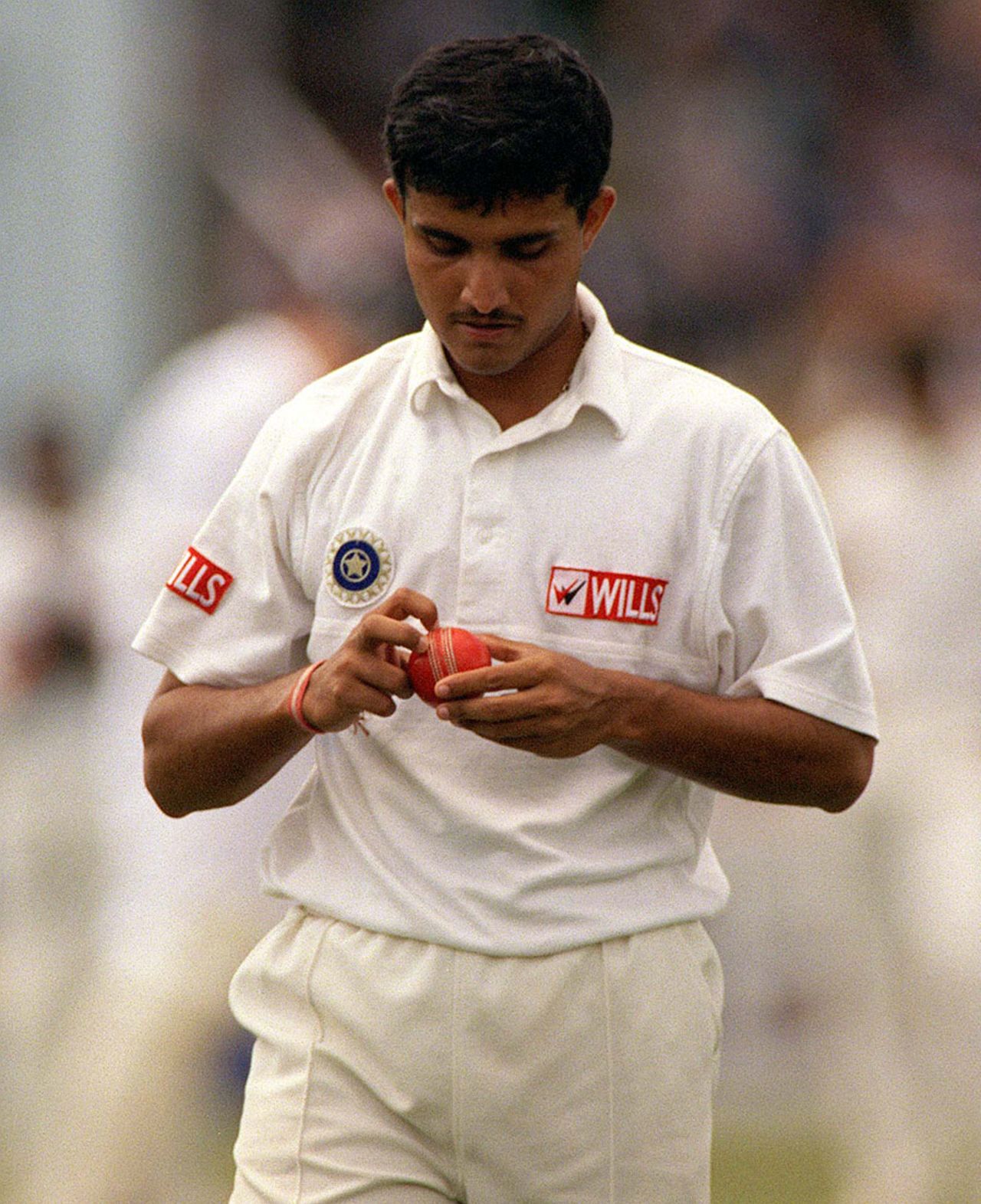 Sourav Ganguly handles the seam, New Zealand v India, 3rd Test, Hamilton, 1st day, August 2, 1999