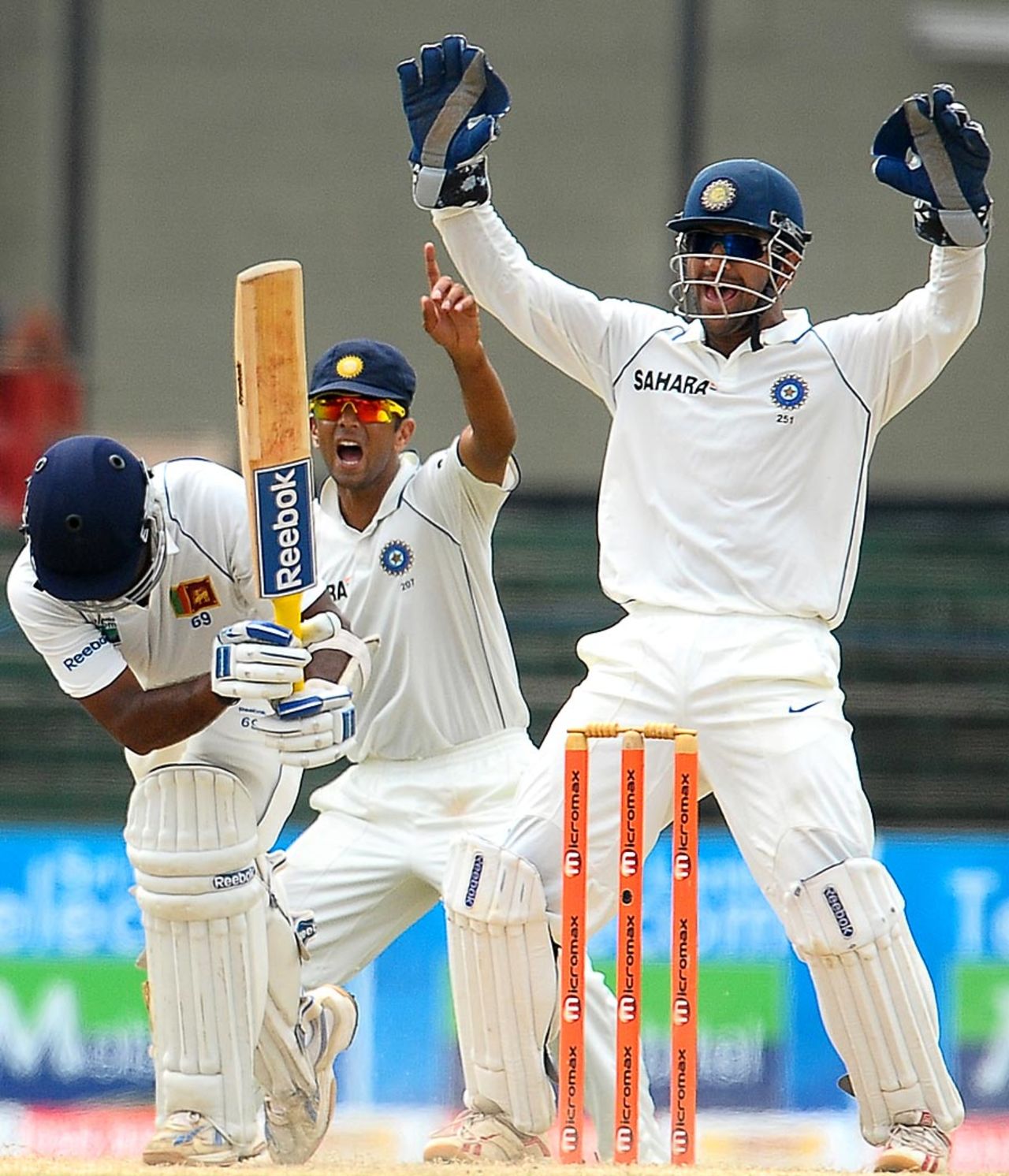 Mahela Jayawardene is trapped in front by Virender Sehwag, Sri Lanka v India, 2nd Test, SSC, 5th day, July 30, 2010