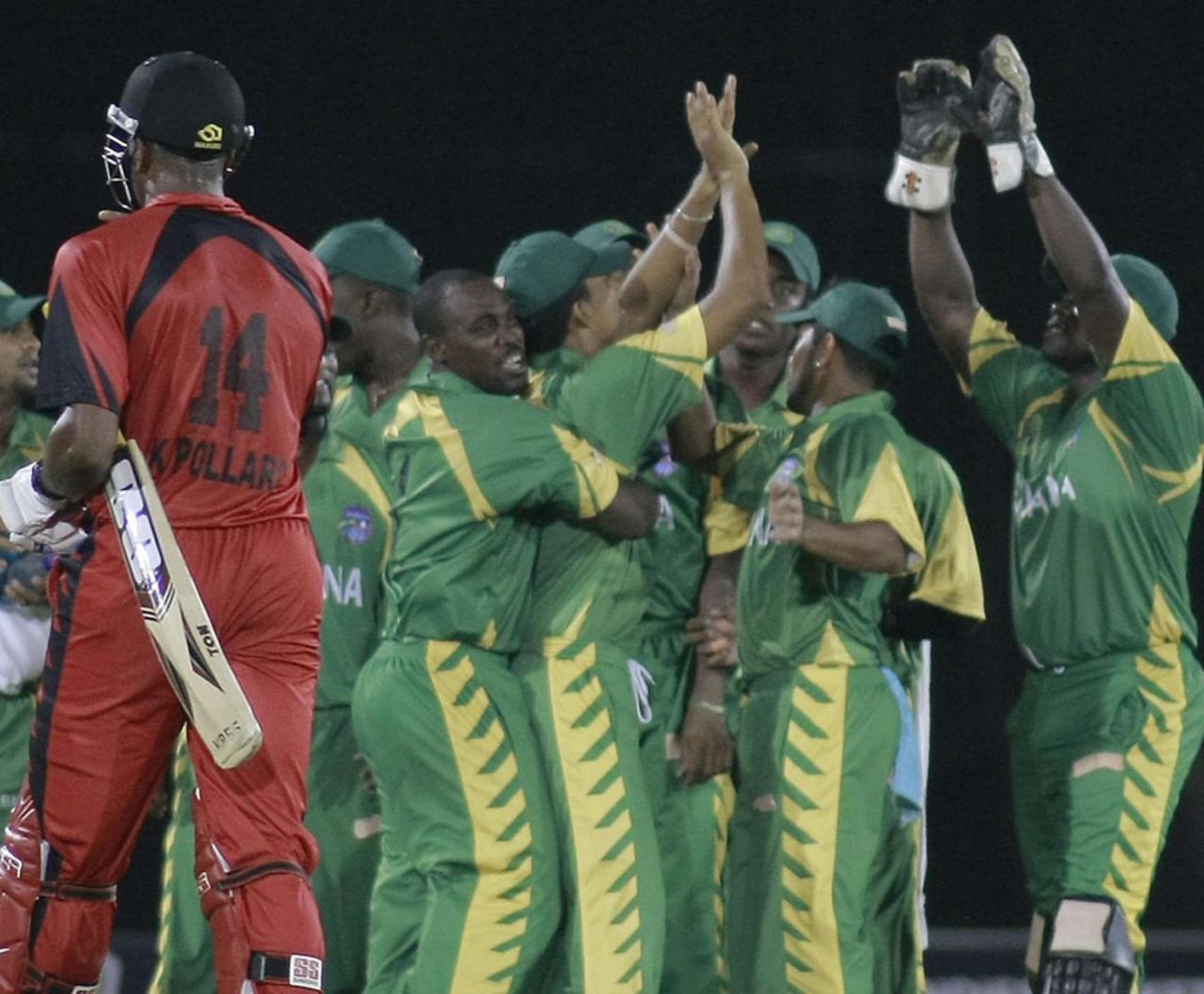 Guyana celebrate the key wicket of Kieron Pollard, Trinidad & Tobago, Caribbean T20, 1st semi-final, Port of Spain, July 30, 2010