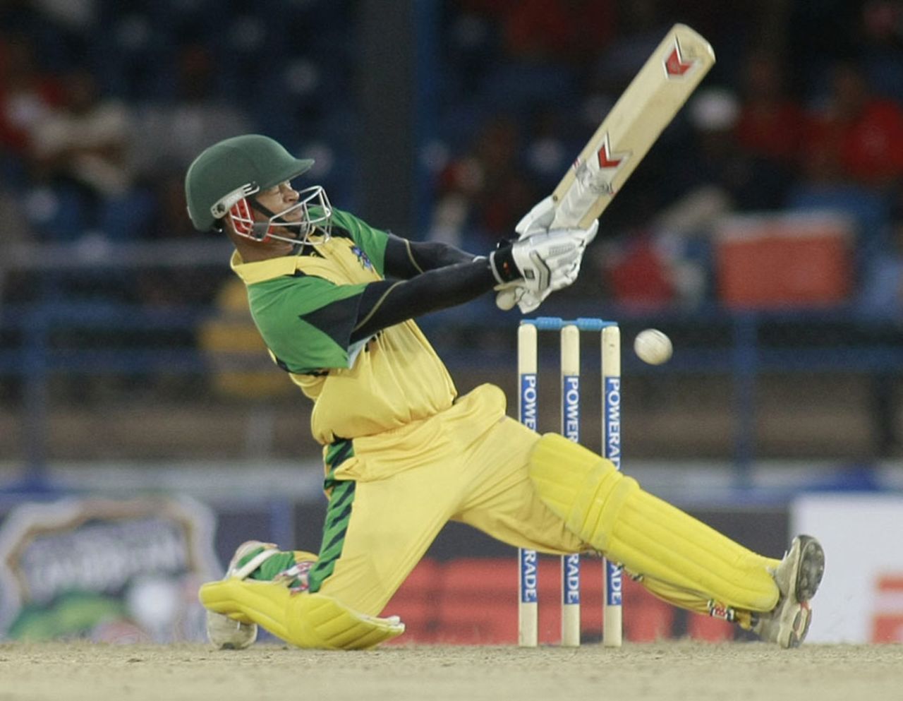 Carlton Baugh looks to improvise during his 40, Trinidad & Tobago v Jamaica, Caribbean T20, 3rd place play-off, Port of Spain, July 31, 2010