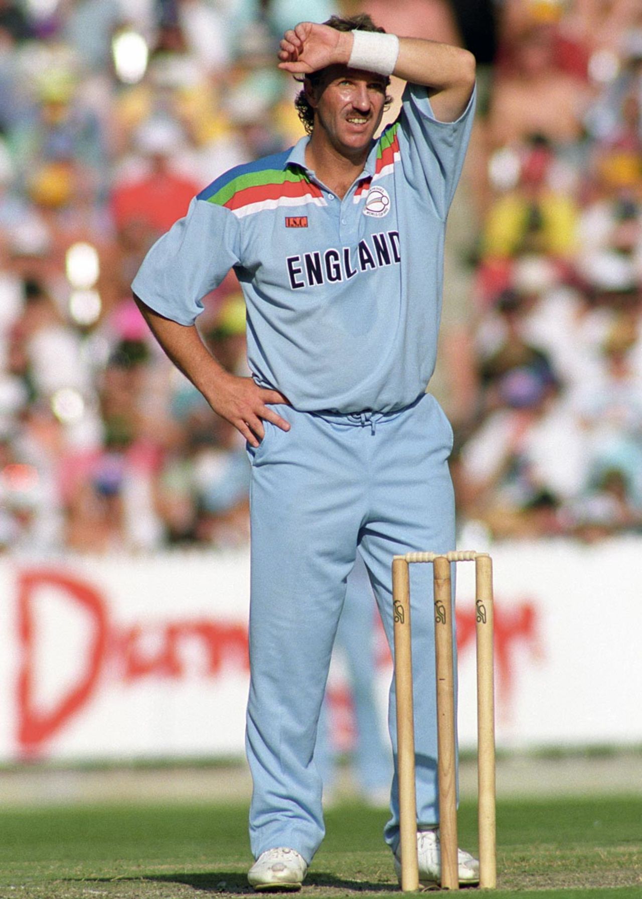Ian Botham wipes his brow, England v Pakistan, World Cup final, Melbourne, March 25, 1992
