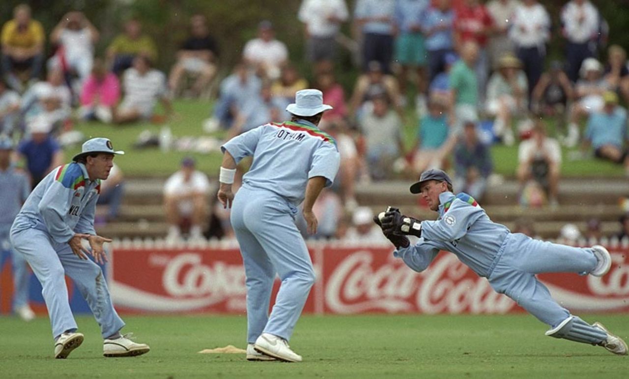 Alec Stewart takes a catch, England v Pakistan, World Cup, Adelaide, March 1, 1992