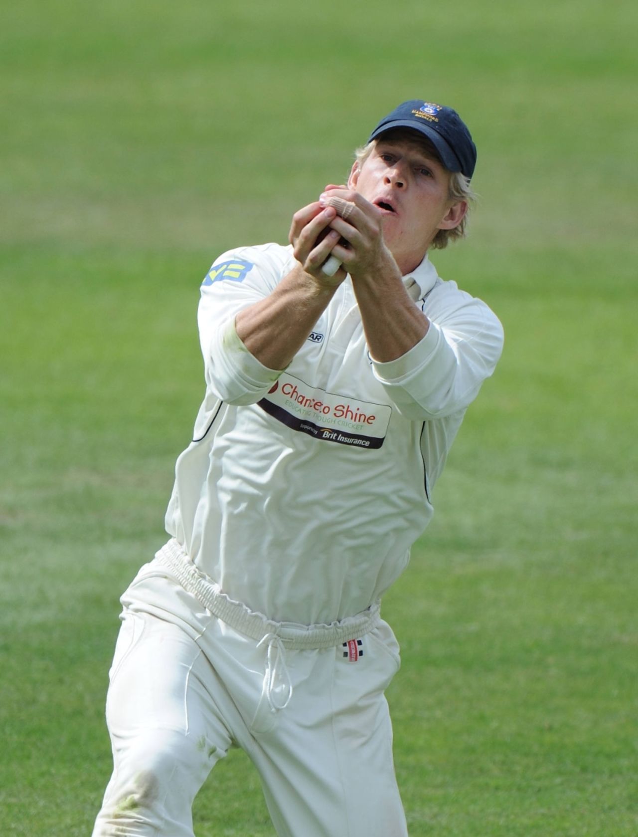 Jimmy Adams holds on to a catch to get rid of centurion Tom Smith, Hampshire v Lancashire, County Championship Division One, Rose Bowl, August 1 2010