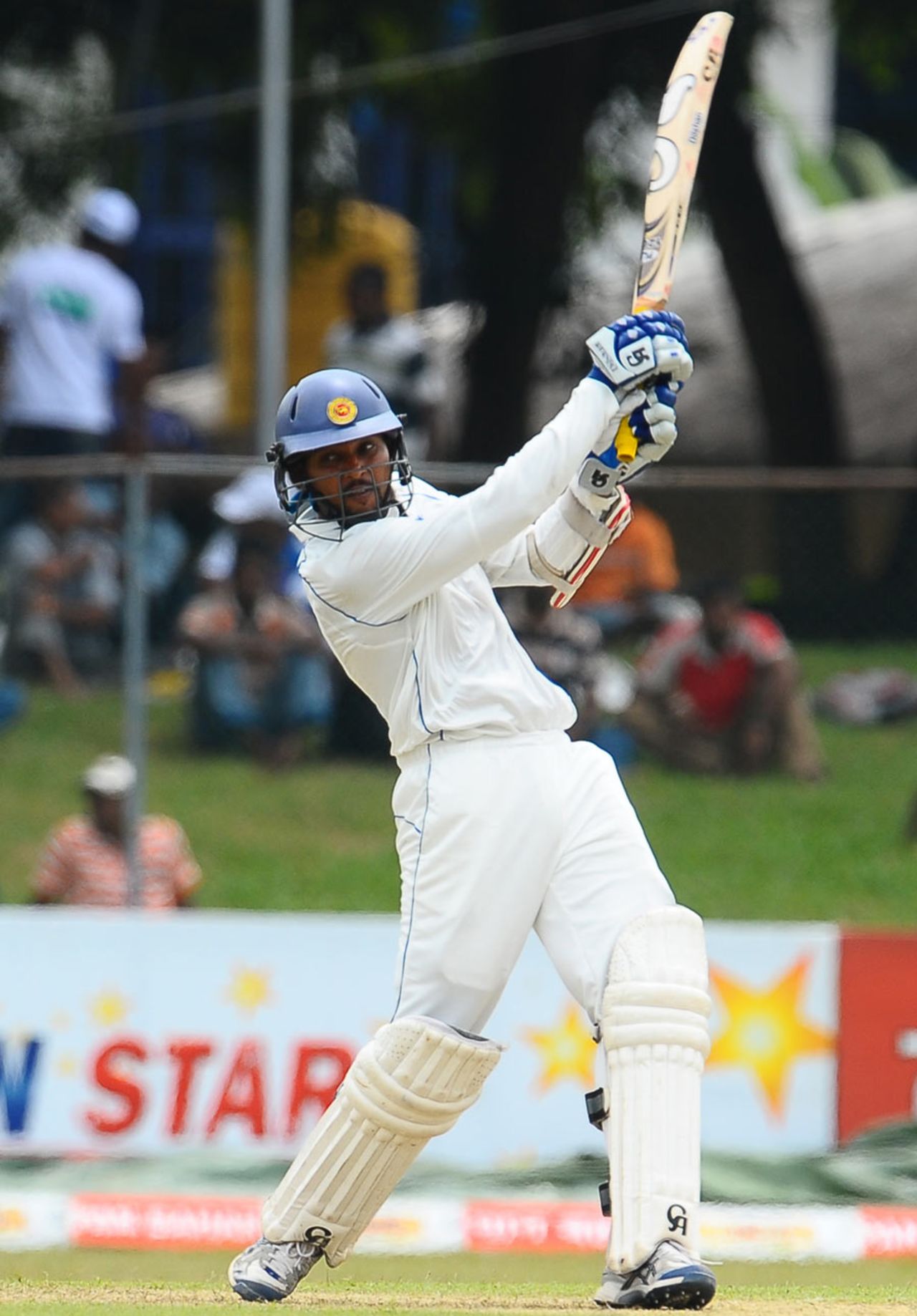 Tillakaratne Dilshan carves the ball on his way to 41, Sri Lanka v India, 3rd Test, P Sara Oval, 1st day, August 3, 2010