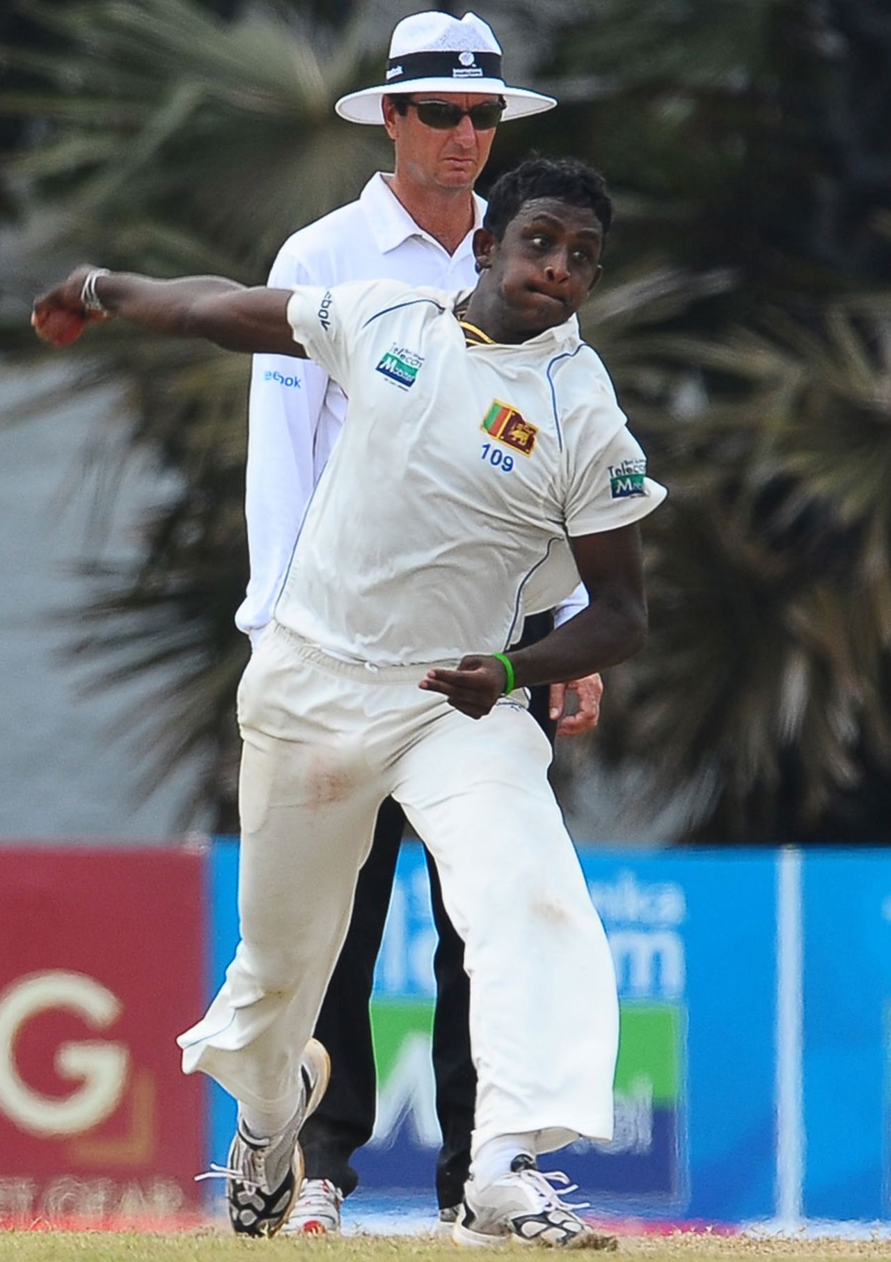 Ajantha Mendis bowled a testing spell, Sri Lanka v India, 3rd Test, P Sara Oval, 3rd day, August 5, 2010
