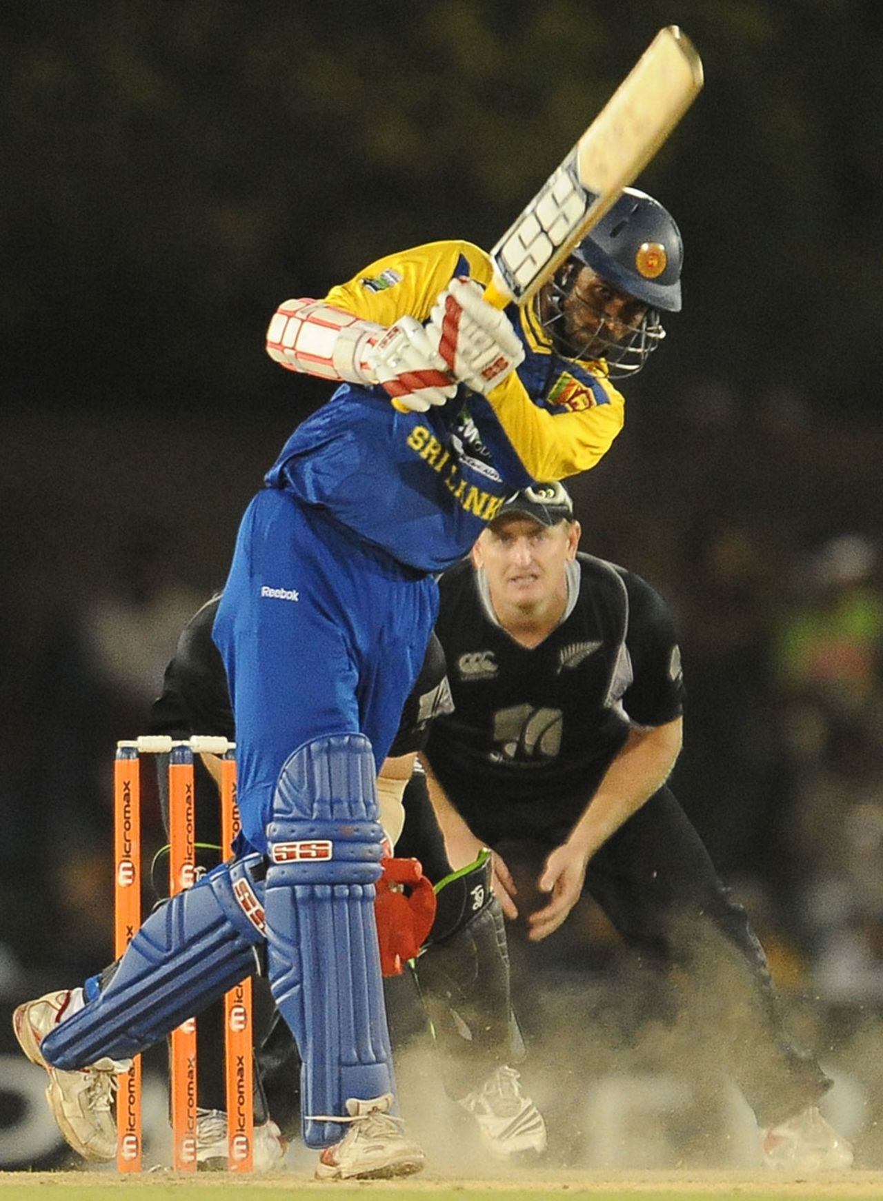 Upul Tharanga drives well down the ground, Sri Lanka v New Zealand, tri-series, 2nd ODI, Dambulla, August 13, 2010