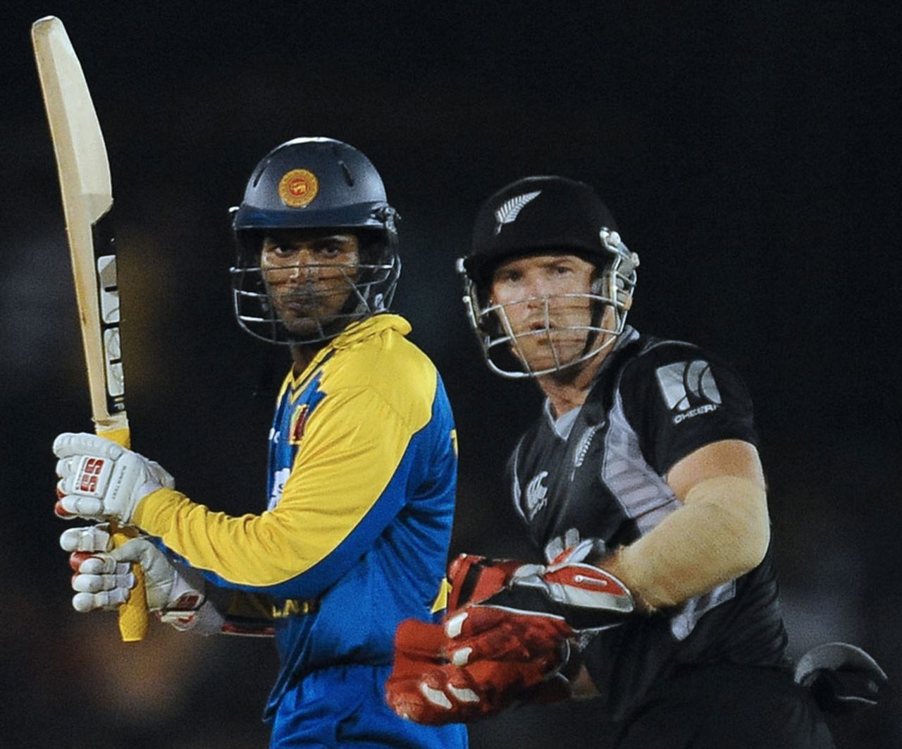 Gareth Hopkins watches as Upul Tharanga picks runs through the off side, Sri Lanka v New Zealand, tri-series, 2nd ODI, Dambulla, August 13, 2010