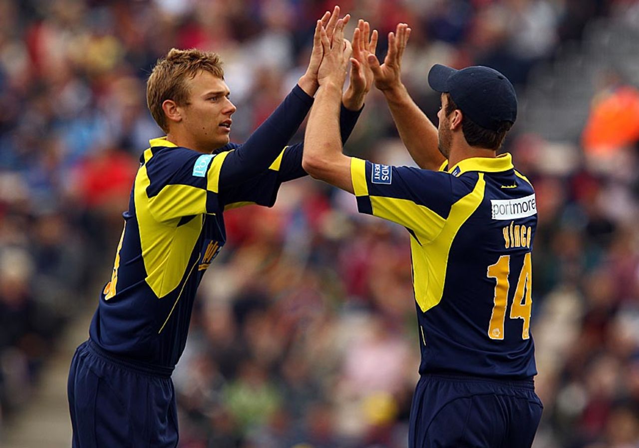 Danny Briggs led Hampshire's fightback with some quick wickets, Hampshire v Essex, 1st semi-final, Friends Provident t20, Rose Bowl, August 14, 2010