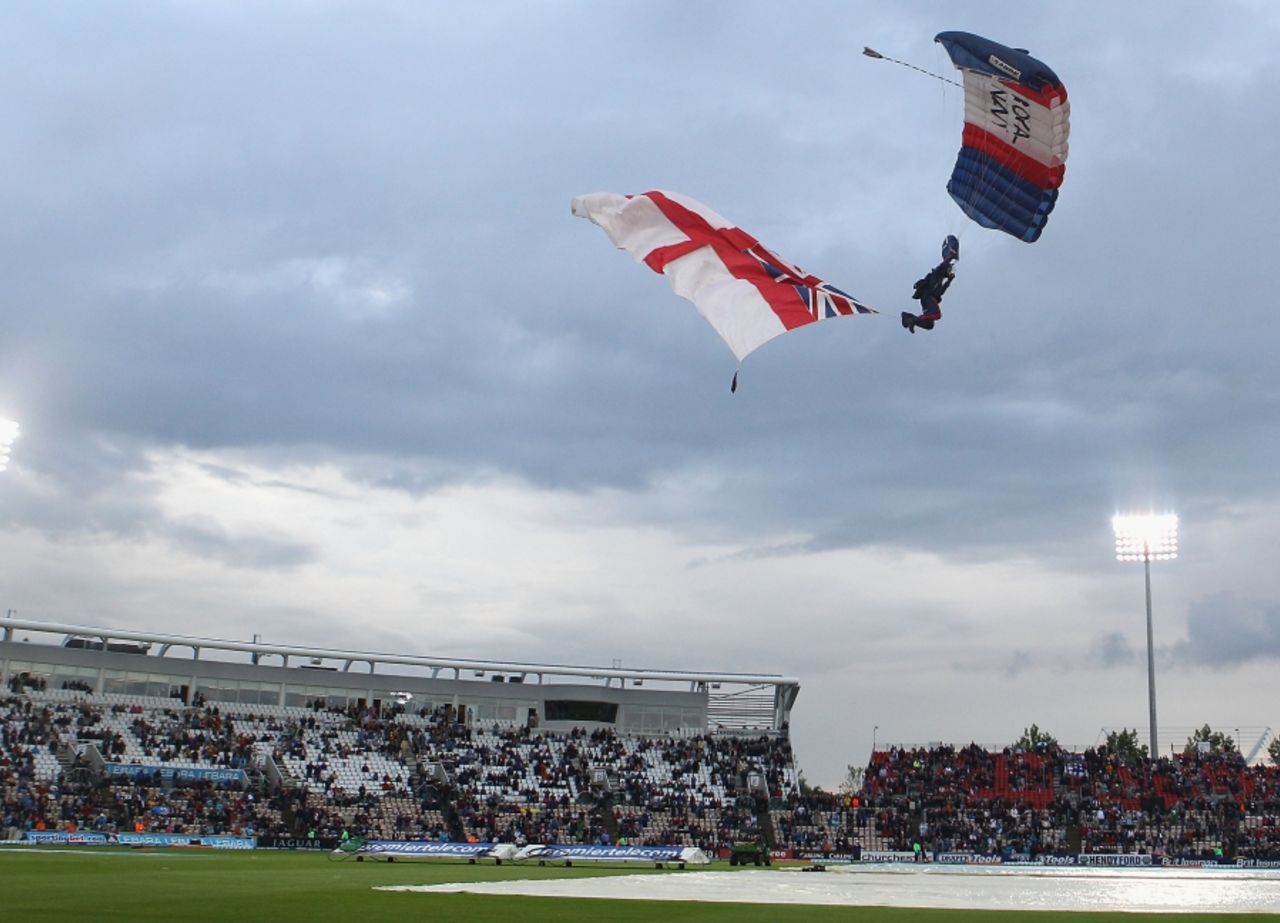 The crowd were treated to a variety of entertainments on Finals Day, one of which was a display by Royal Navy parachutists, Hampshire v Somerset, FP t20 Final, Rose Bowl, August 14 2010