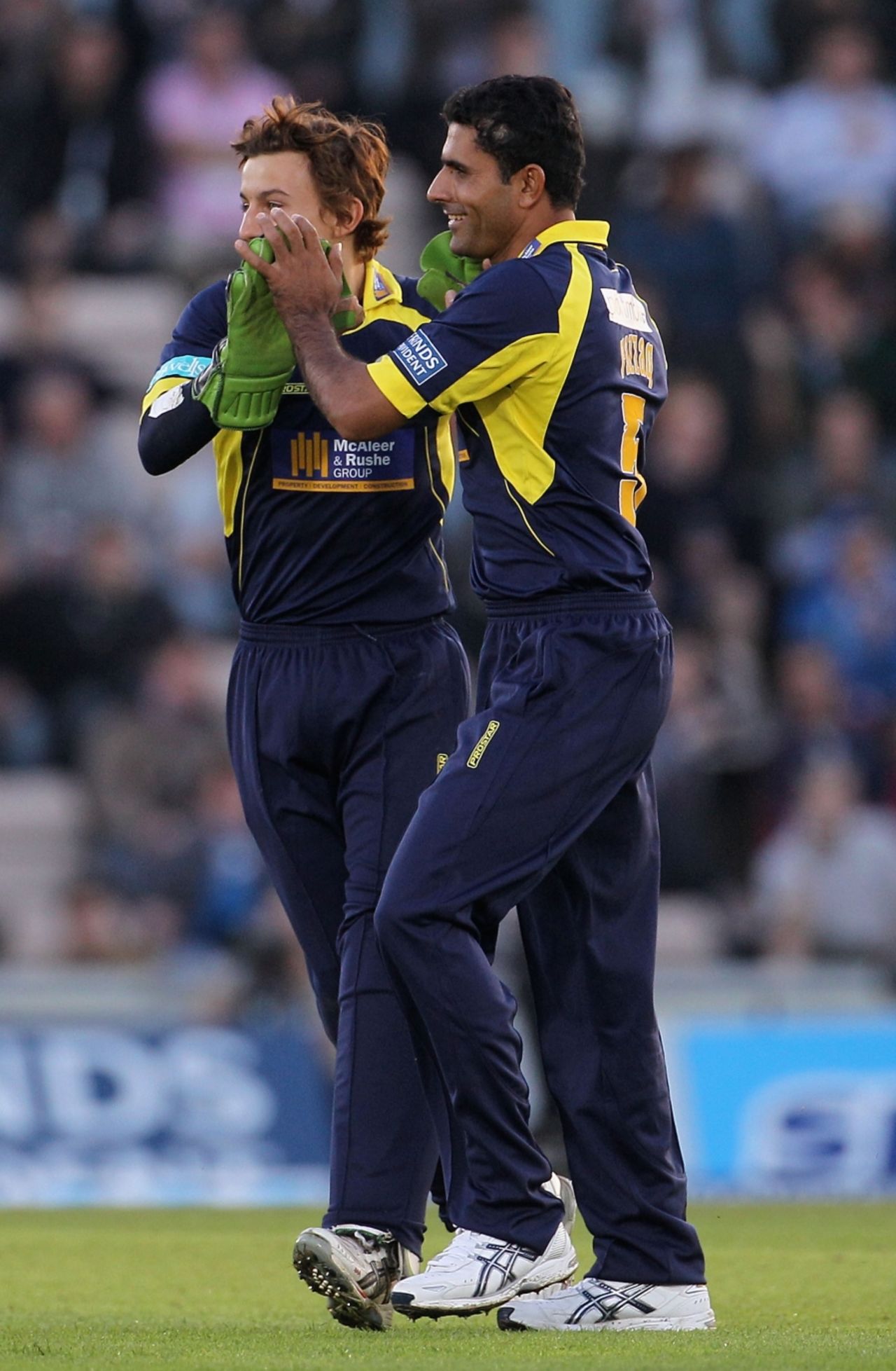 Abdul Razzaq struck in his first over to remove a marauding Marcus Trescothick, Hampshire v Somerset, FP t20 Final, Rose Bowl, August 14 2010