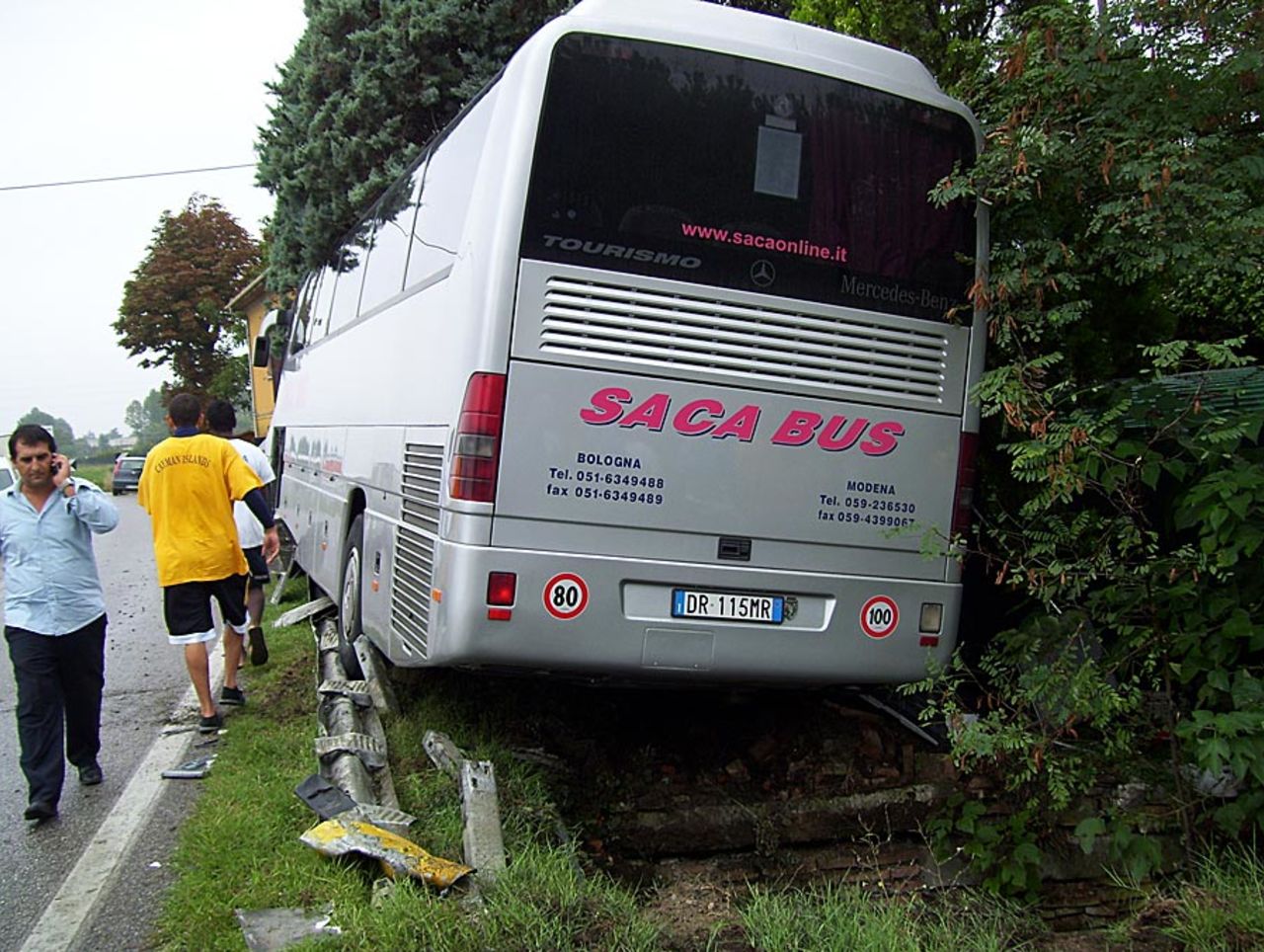 The bus carrying the Italy and Cayman Islands teams after the accident, ICC World Cricket League Division 4, Bologna, August 14, 2010