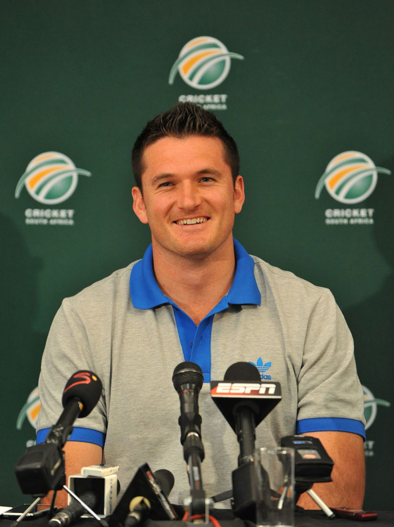 Graeme Smith announces his decision to step down from Twenty20 captaincy, Johannesburg, August 18, 2010