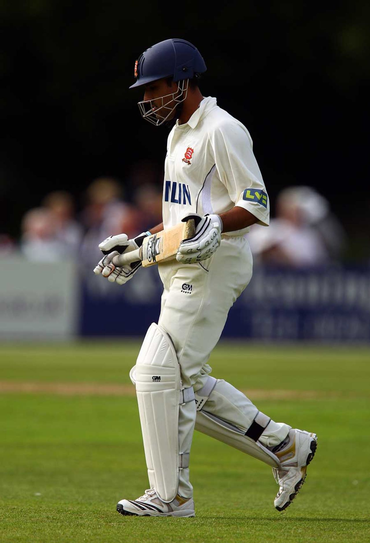 Ravi Bopara fell for 1 as Essex's top order stumbled in reply to Somerset's 215, Essex v Somerset, County Championship Division One, Colchester, August 18 2010