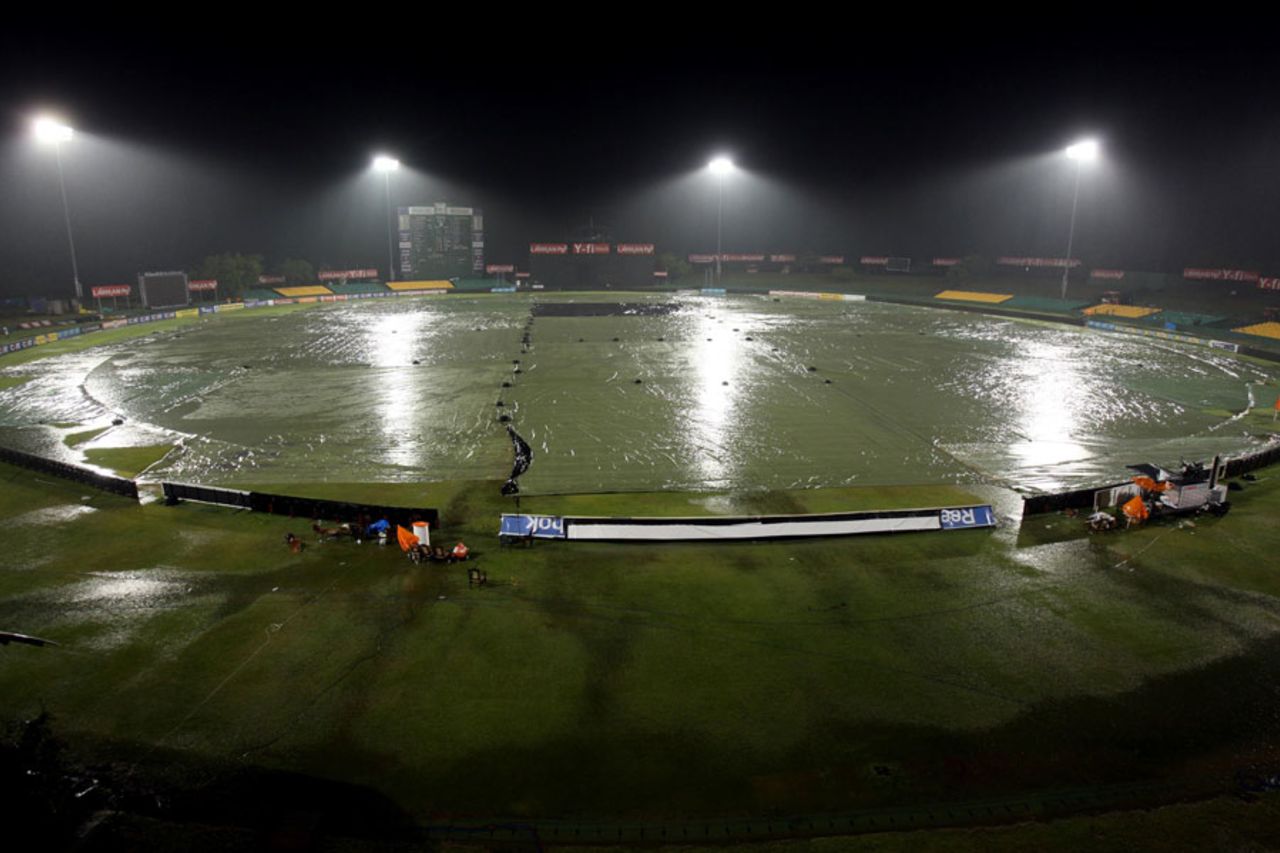 Rain halted proceedings at Dambulla, Sri Lanka v New Zealand, tri-series, 4th ODI, Dambulla, August 20, 2010