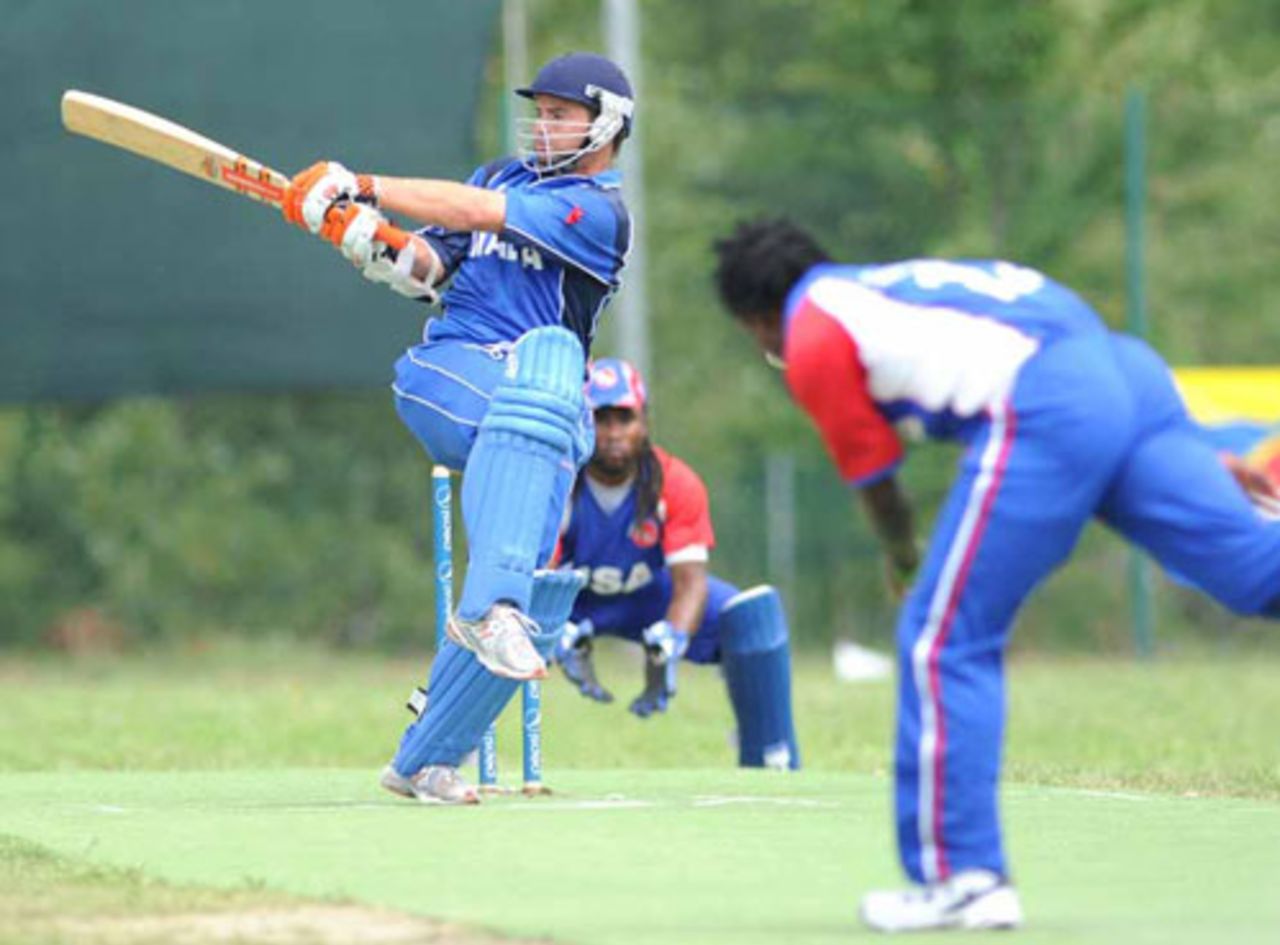 Peter Petricola top-scored for Italy with 42, Italy v USA, ICC WCL Div. 4 final, Pianoro, August 21, 2010