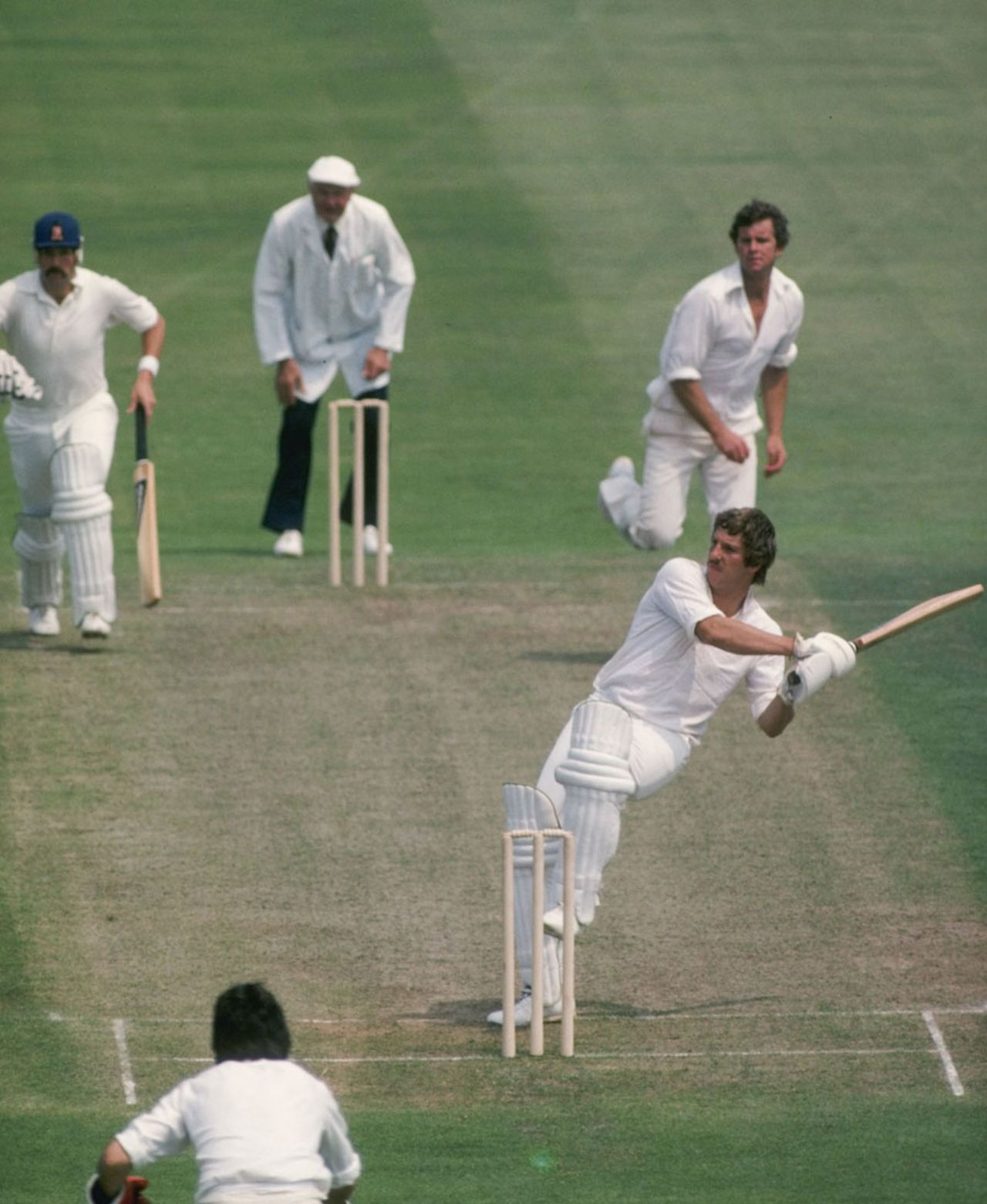 Ian Botham pulls Lance Cairns, England v New Zealand, World Cup, 1st semi-final, June 20, 1979