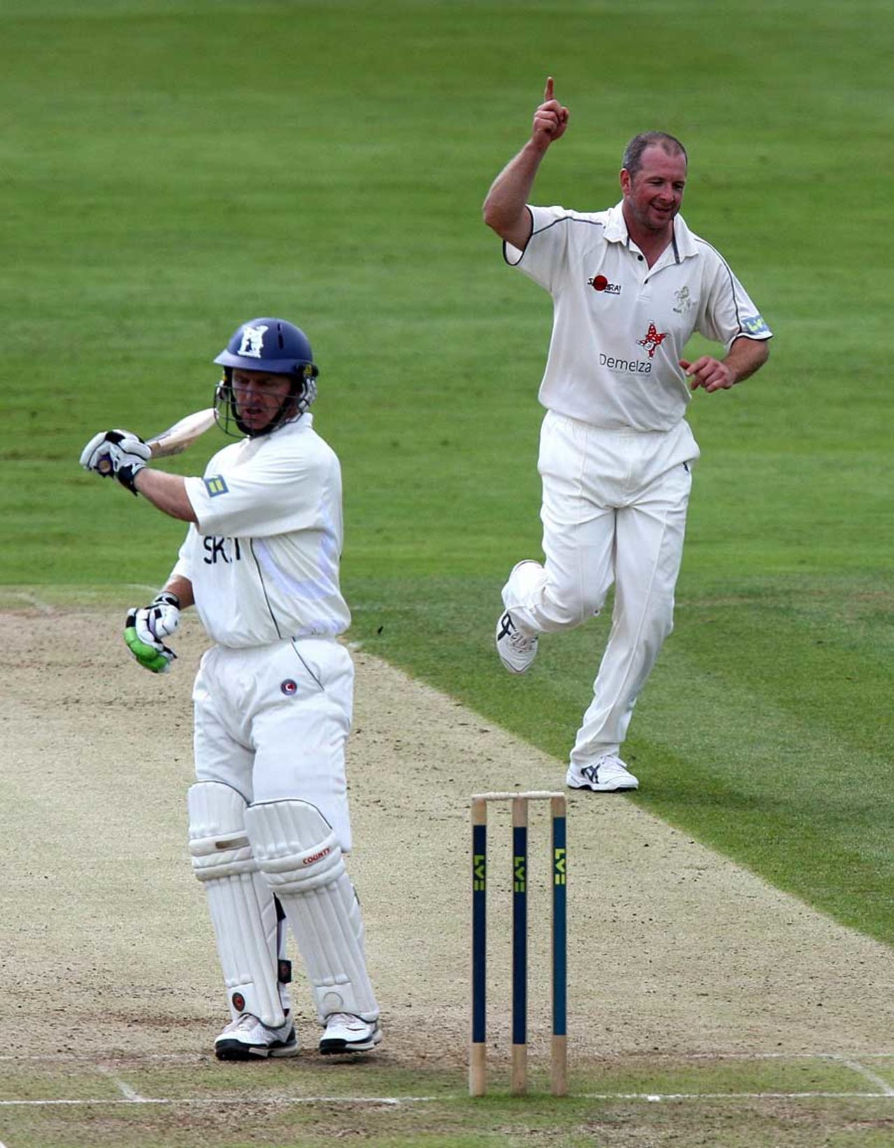 Darren Stevens took three early wickets against Warwickshire, Warwickshire v Kent, County Championship, Division One, Edgbaston, August 31, 2010