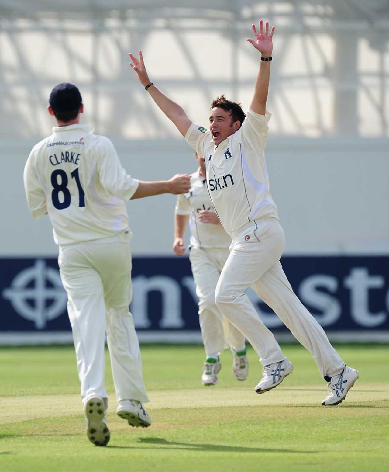 Neil Carter took five wickets to help Warwickshire wrap up victory, Warwickshire v Kent, County Championship, Division One, Edgbaston, September 2, 2010