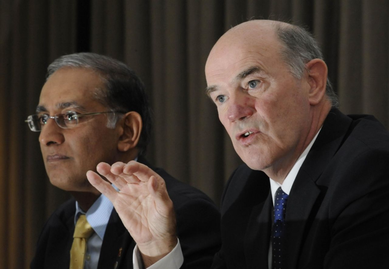 ICC chief executive Haroon Lorgat and anti-corruption and security unit chairman Sir Ronnie Flanagan address the media at Lord's, September 3 2010