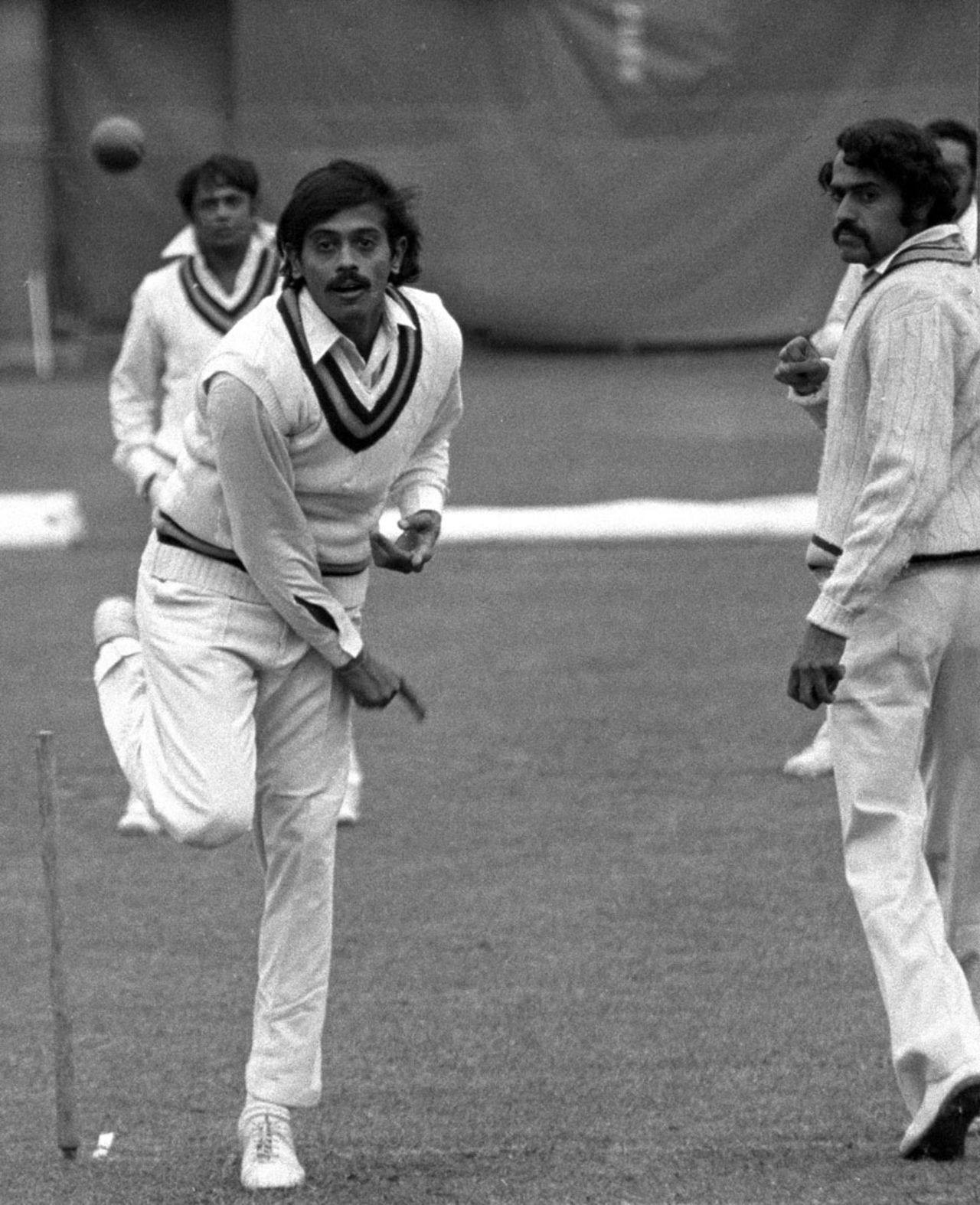Srinivas Venkataraghavan bowls in the nets, March 27, 1975