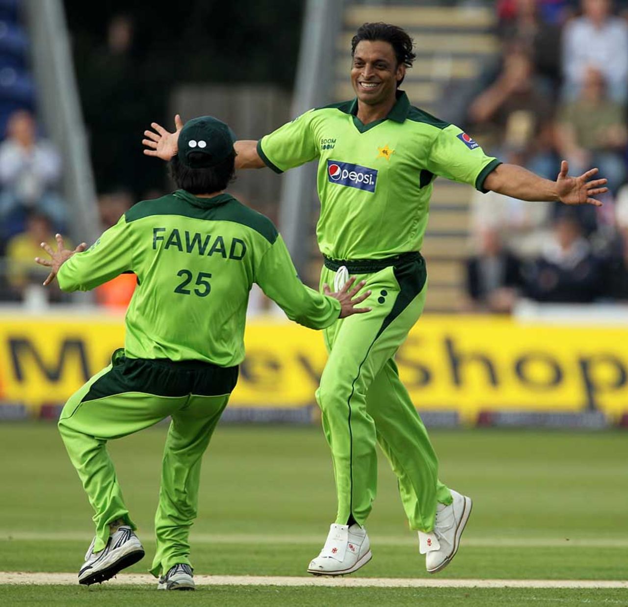 Shoaib Akhtar struck early to remove Craig Kieswetter, England v Pakistan, 1st T20I, Cardiff, September 5, 2010
