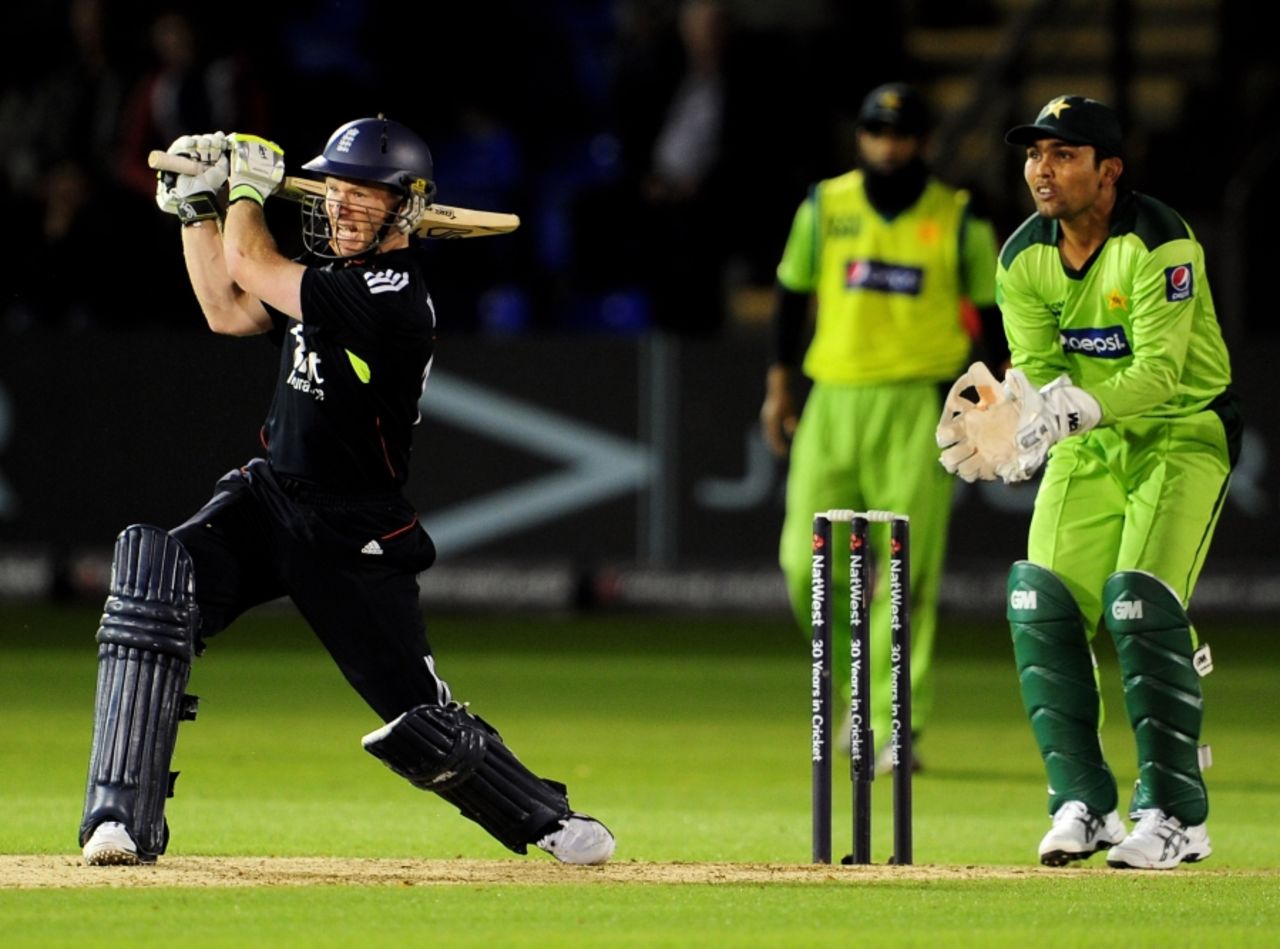 Eoin Morgan was once again on hand to guide England to a six-wicket win in Cardiff, England v Pakistan, 2nd T20I, Cardiff, September 7, 2010