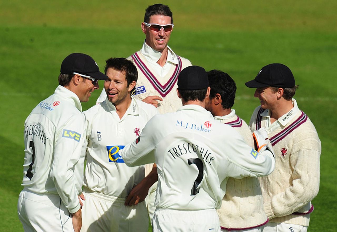 Somerset celebrate as they earn the bonus point that puts them level with Nottinghamshire, Durham v Somerset, County Championship, Division One, Chester-le-Street, September 14, 2010