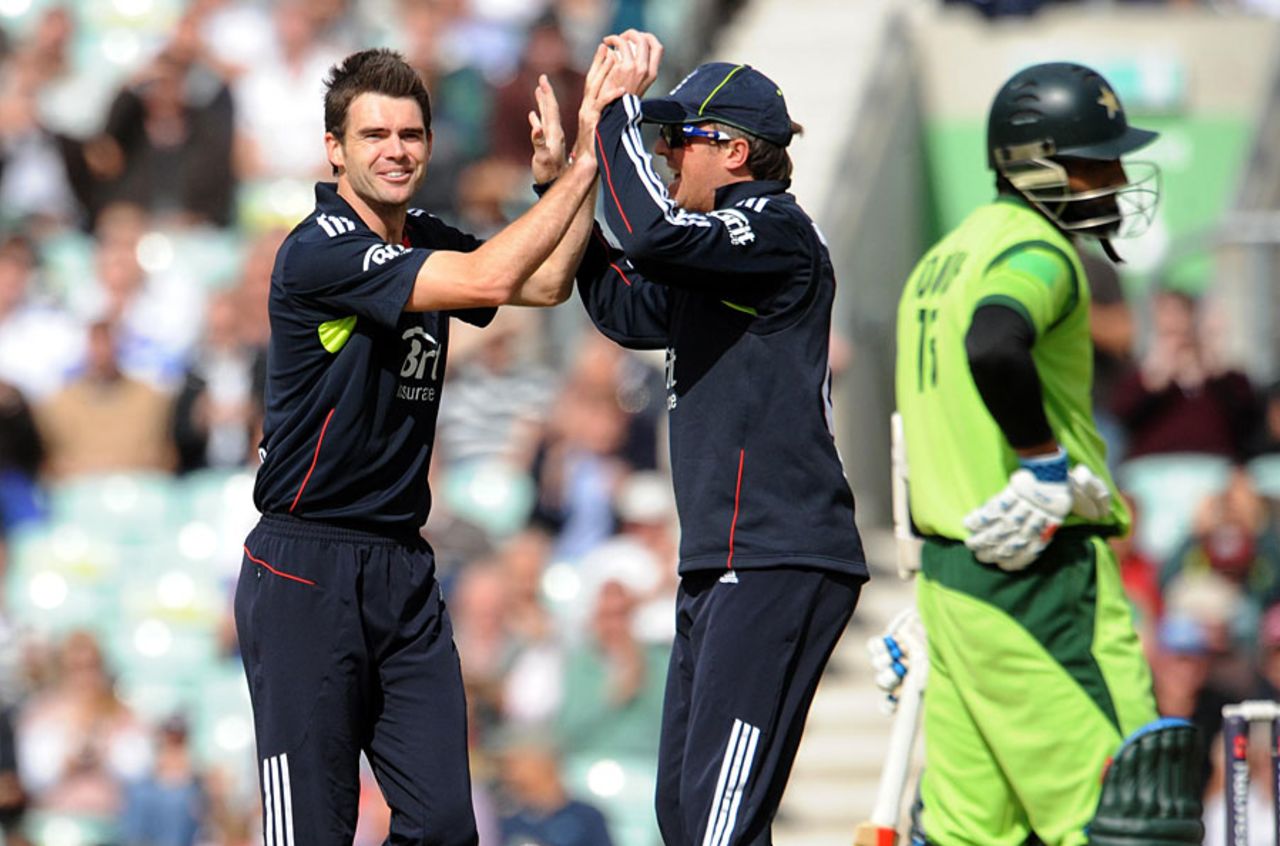 James Anderson celebrates after trapping Mohammad Yousuf in front, England v Pakistan, 3rd ODI, The Oval, September 17 2010
