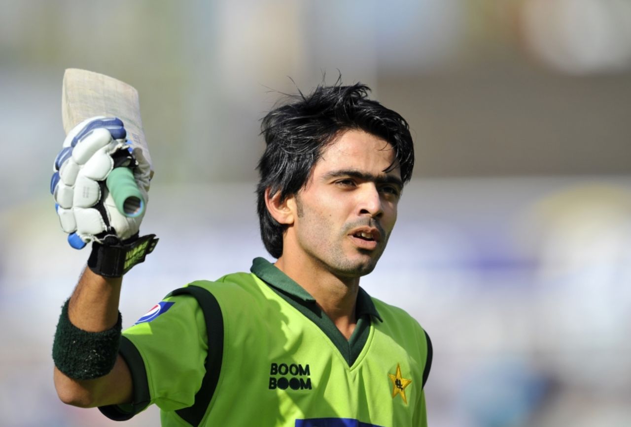 Fawad Alam departed to warm applause after top-scoring with 64, England v Pakistan, 3rd ODI, The Oval, September 17 2010