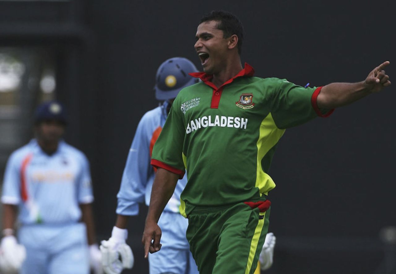 Mashrafe Mortaza celebrates another wicket, Bangladesh v India, Group B, March 17, 2007