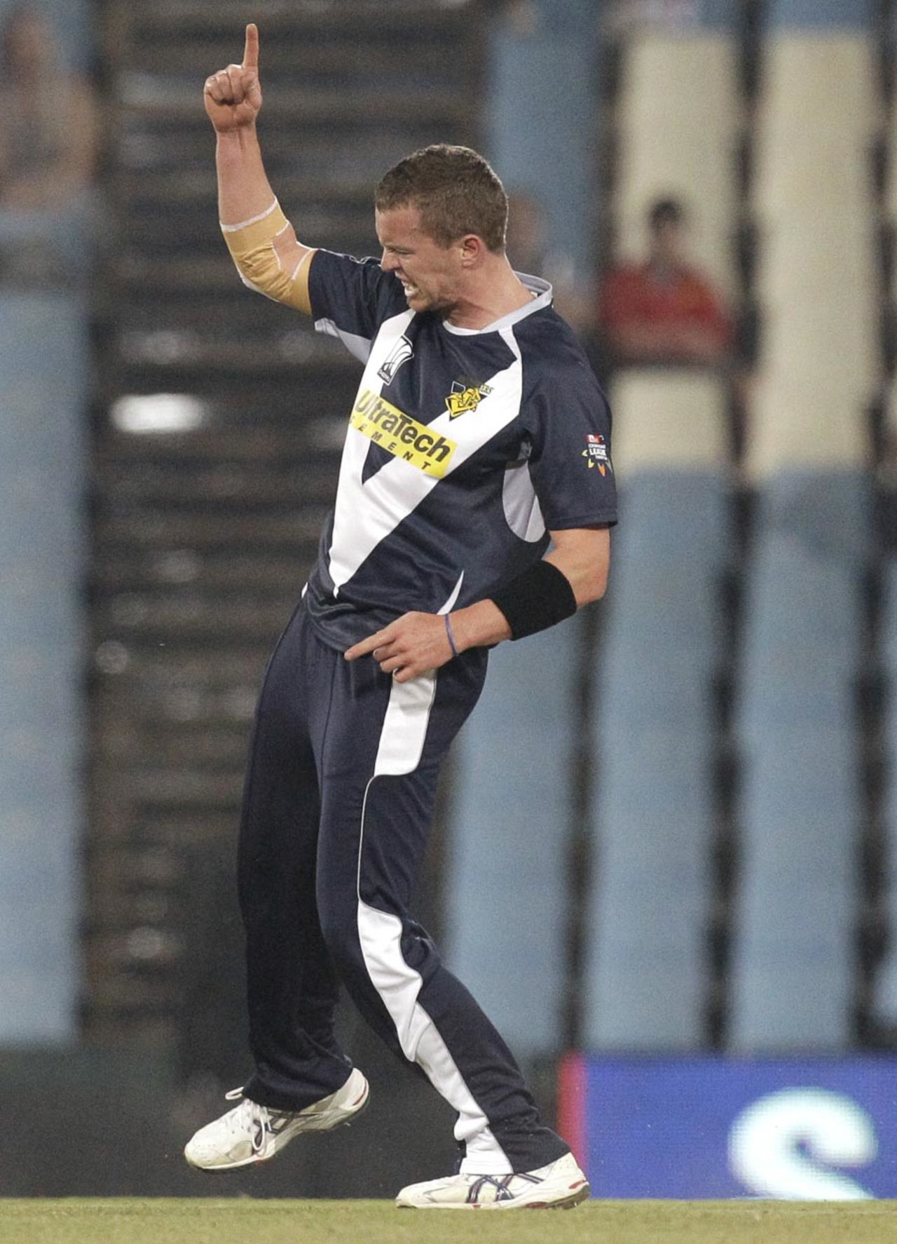 Peter Siddle finished with career-best figures of 4 for 29, Victoria v Wayamba, Champions League Twenty20, Centurion, September 20, 2010
