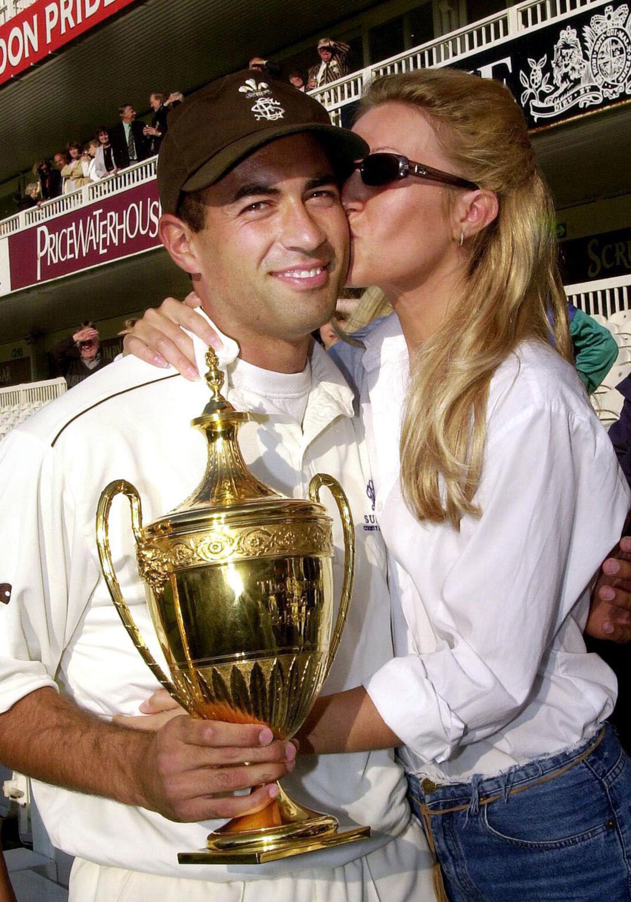 Adam Hollioake gets a kiss from wife Sherryn, after winning the Benson & Hedges Cup, Gloucestershire v Surrey, final, Benson & Hedges Cup, Lord's, July 14, 2001