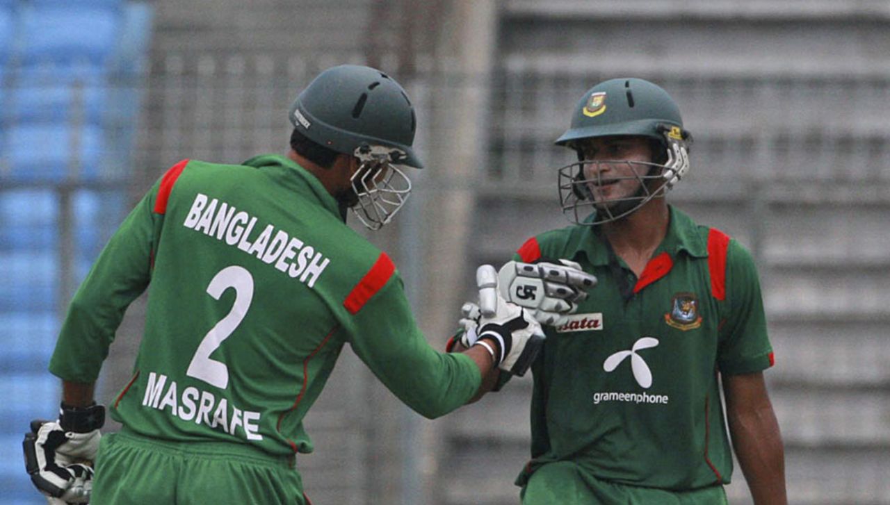 Shakib Al Hasan made 58, Bangladesh v New Zealand, 1st ODI, Mirpur, October 5, 2010