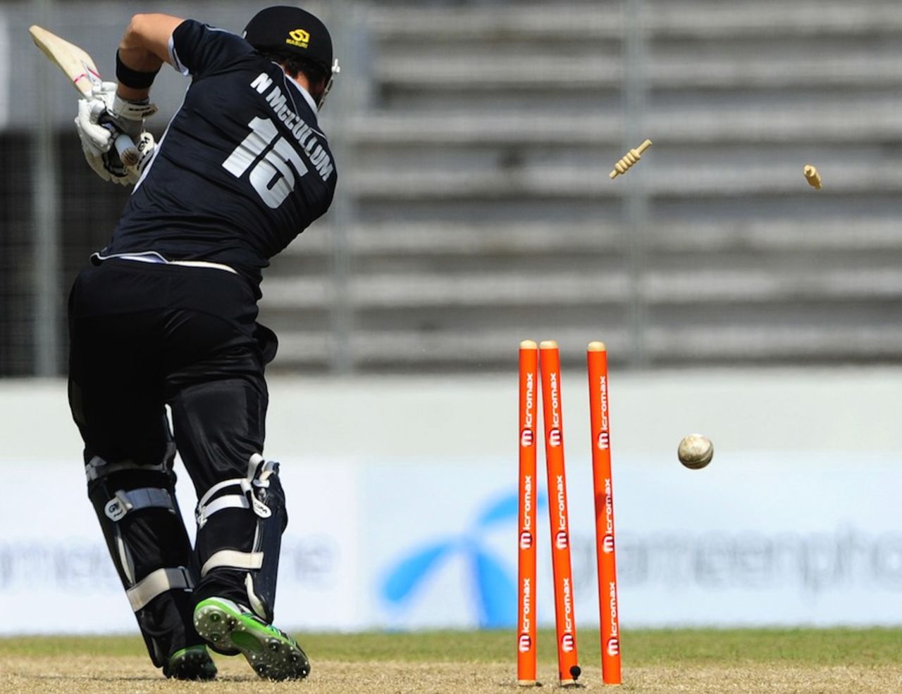 Nathan McCullum is bowled by Rubel Hossain , Bangladesh v New Zealand, 3rd ODI, Mirpur, October 11, 2010