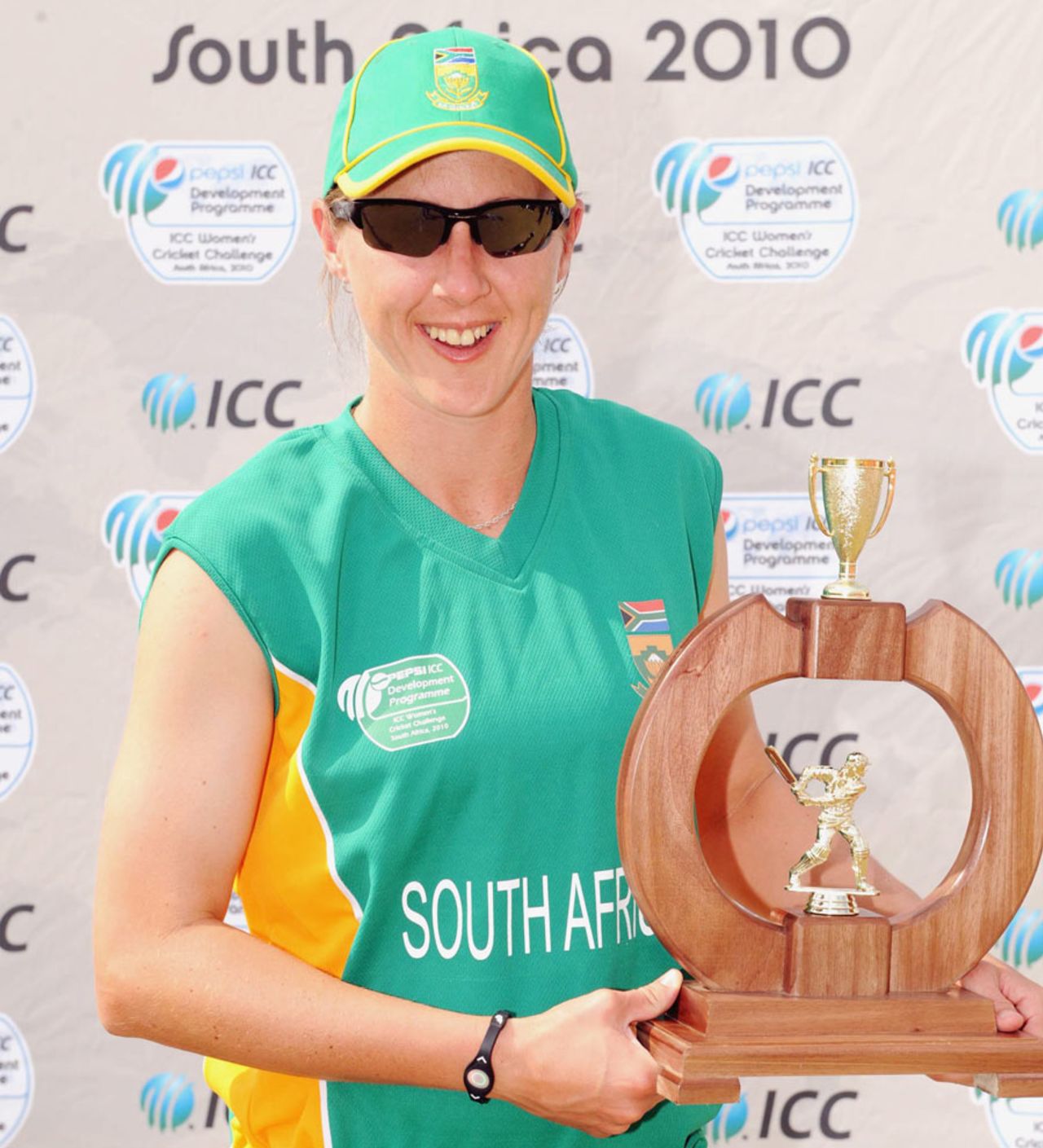 South African captain Cri-zelda Brits with the trophy, ICC Women's Cricket Challenge, Potchefstroom, October 12, 2010