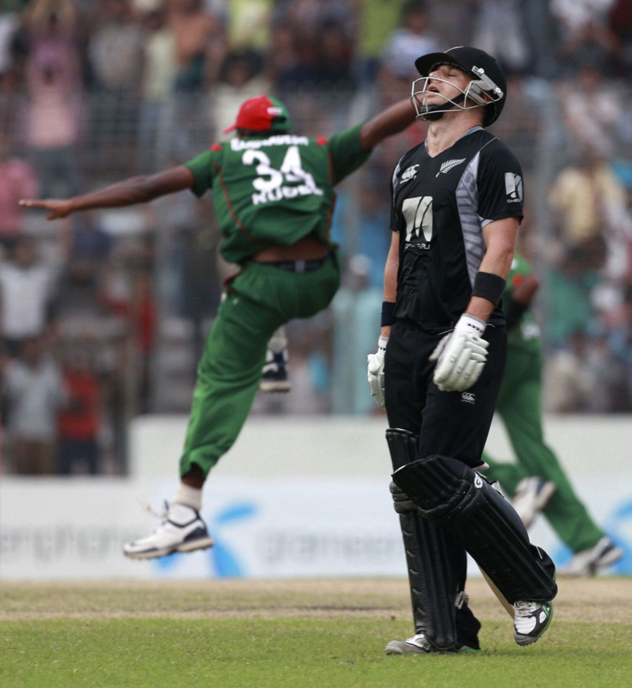 Nathan McCullum is disappointed after being run out, Bangladesh v New Zealand, 4th ODI, Mirpur, October 14, 2010