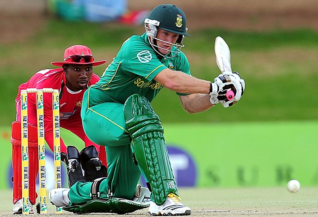 Colin Ingram shapes up to play the sweep, South Africa v Zimbabwe, 1st ODI, Bloemfontein, October 15, 2010