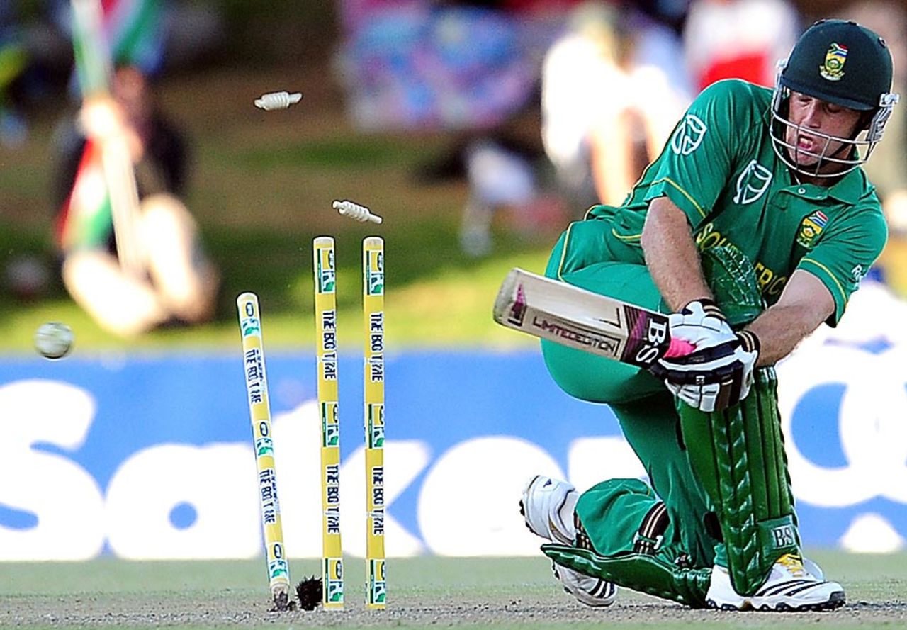Colin Ingram is bowled while trying to improvise, South Africa v Zimbabwe, 1st ODI, Bloemfontein, October 15, 2010