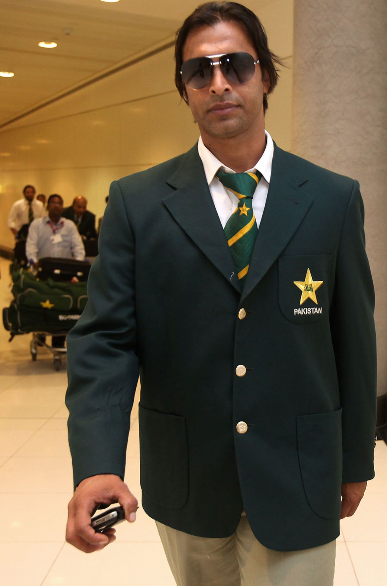 Shoaib Akhtar at Abu Dhabi airport, October 23, 2010