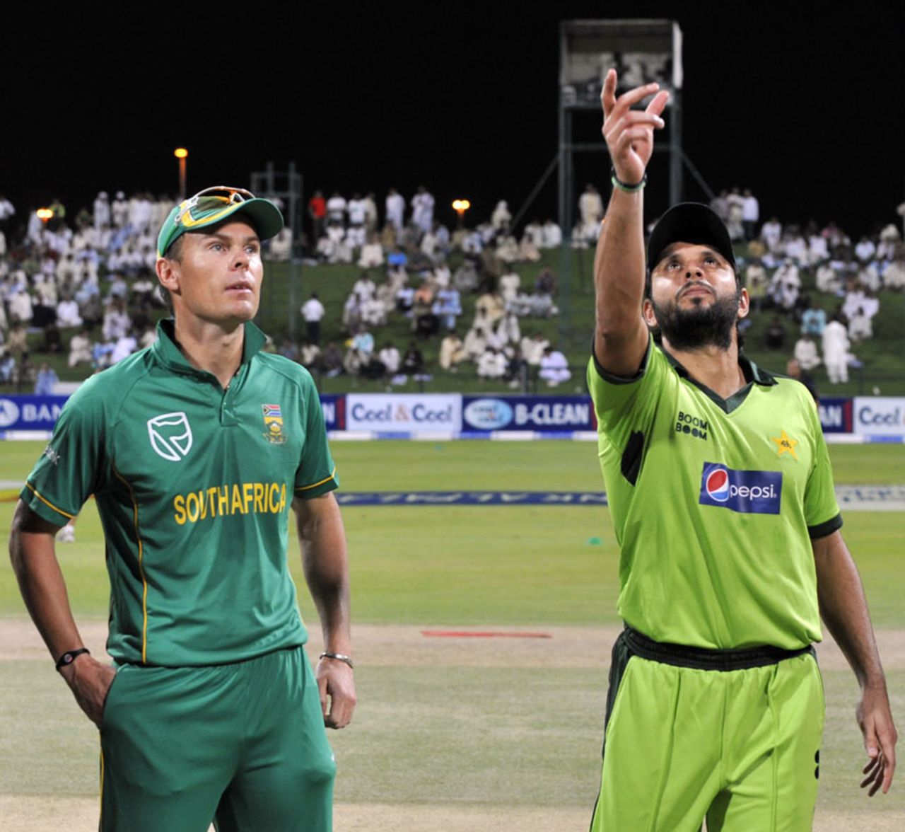 Johan Botha calls as Shahid Afridi flips the coin at the toss, Pakistan v South Africa, 1st Twenty20, Abu Dhabi, October 26, 2010