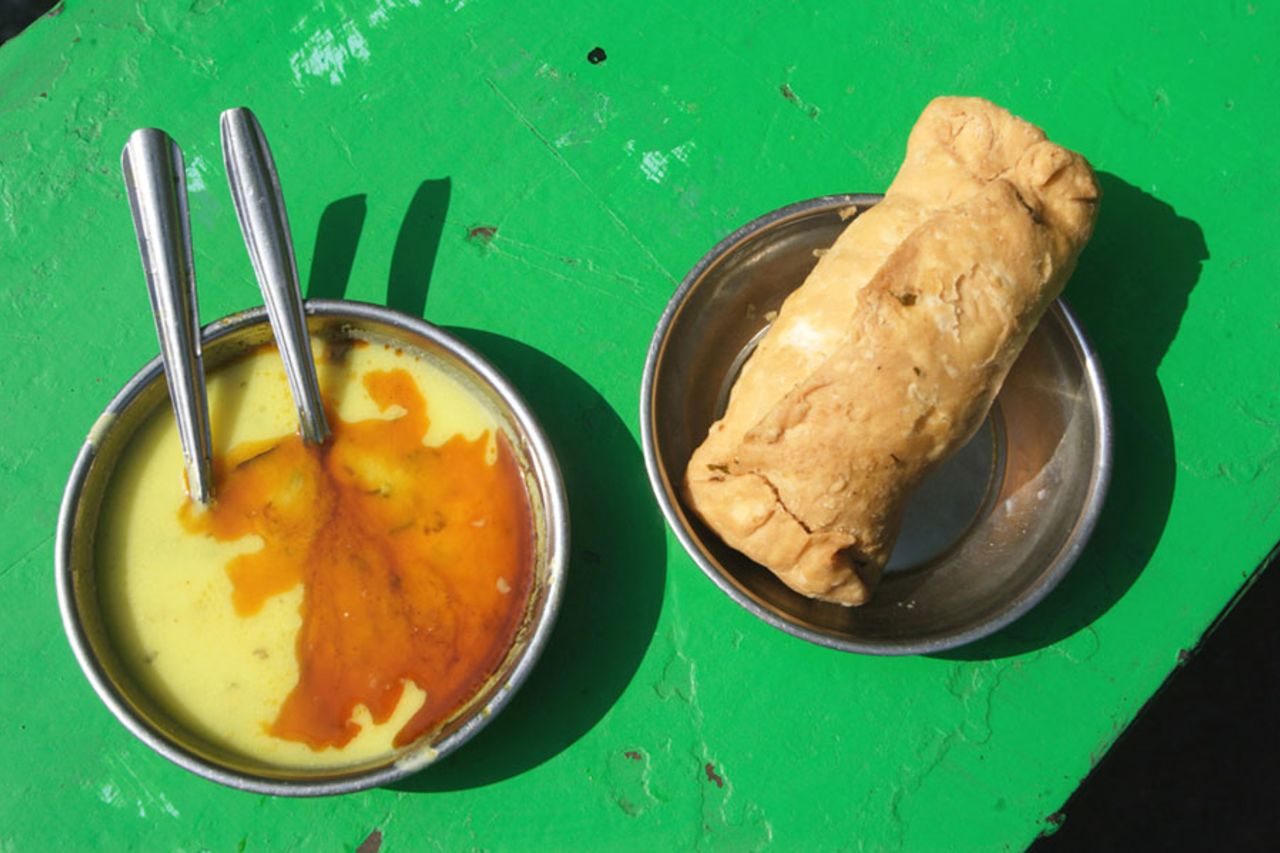 Patodi and chutney, a local snack, Nagpur