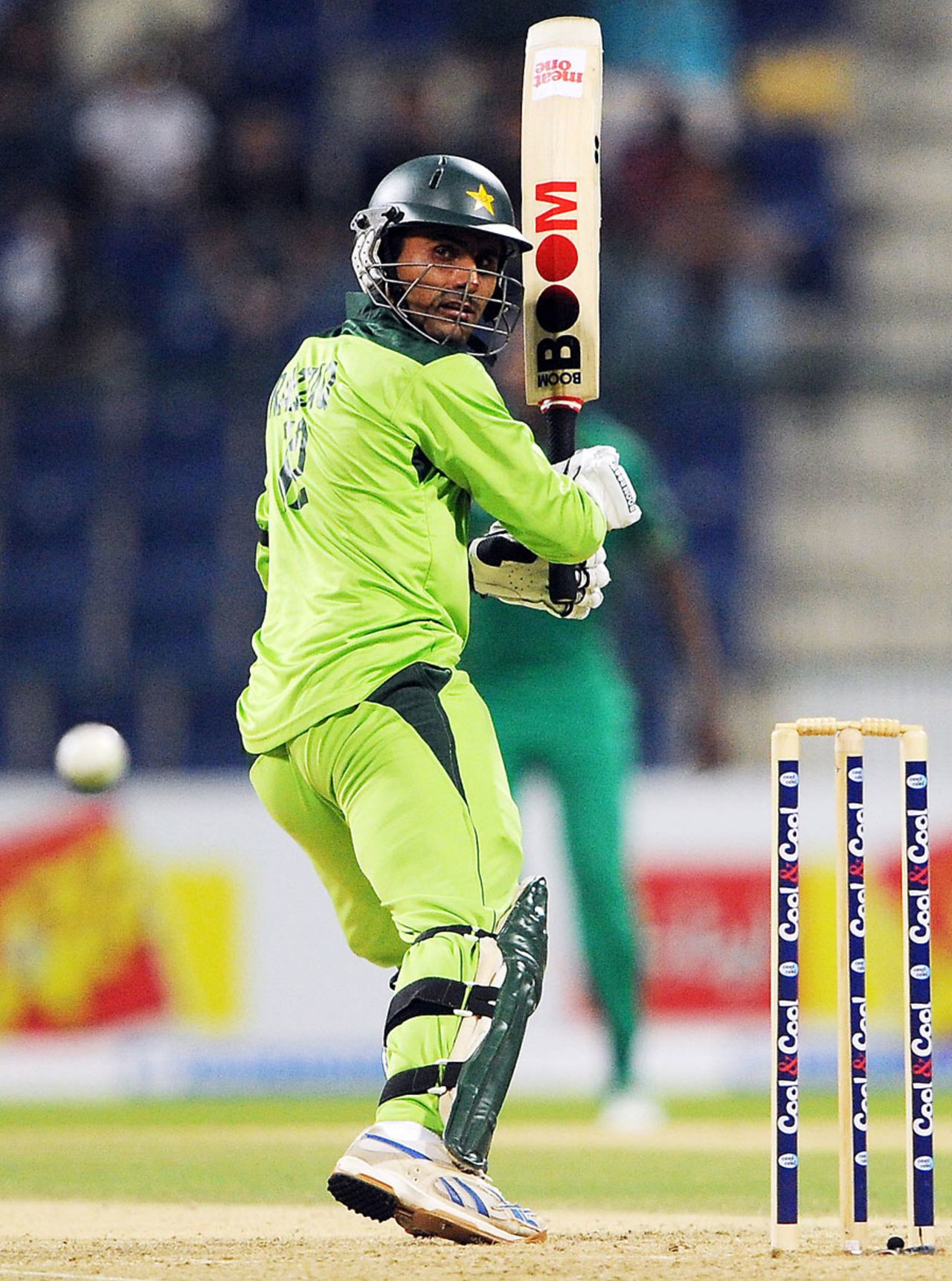 Abdul Razzaq inside-edges past his stumps, Pakistan v South Africa, 2nd Twenty20, Abu Dhabi, October 27, 2010