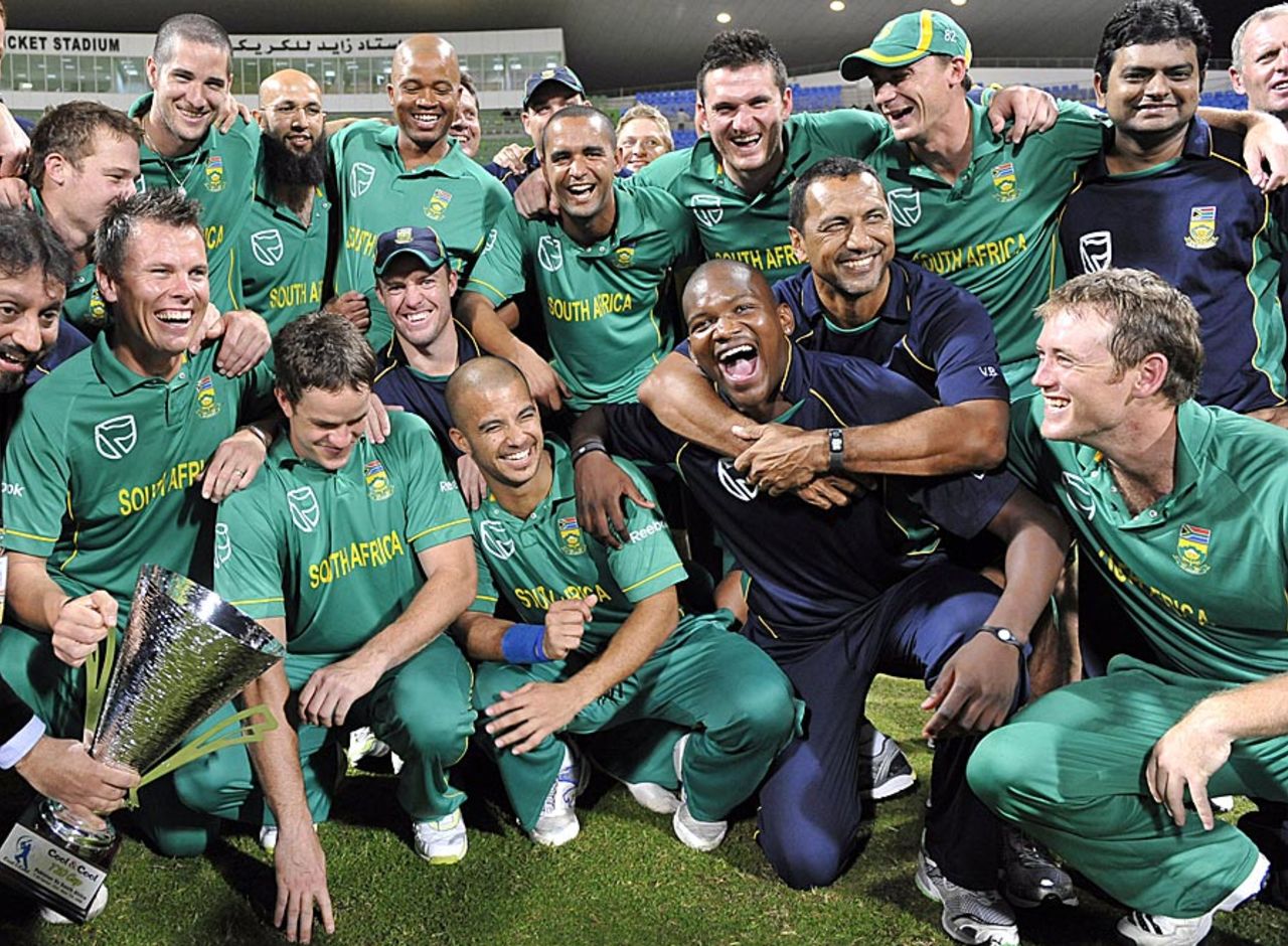The victorious South African team, Pakistan v South Africa, 2nd Twenty20, Abu Dhabi, October 27, 2010