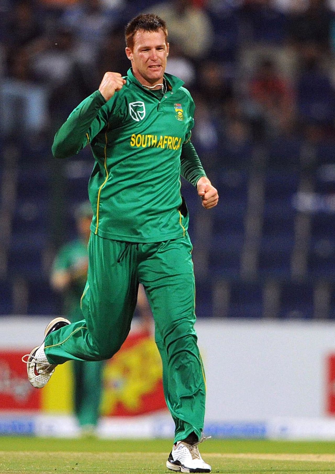 Rusty Theron rattled Pakistan with four wickets, Pakistan v South Africa, 2nd Twenty20, Abu Dhabi, October 27, 2010