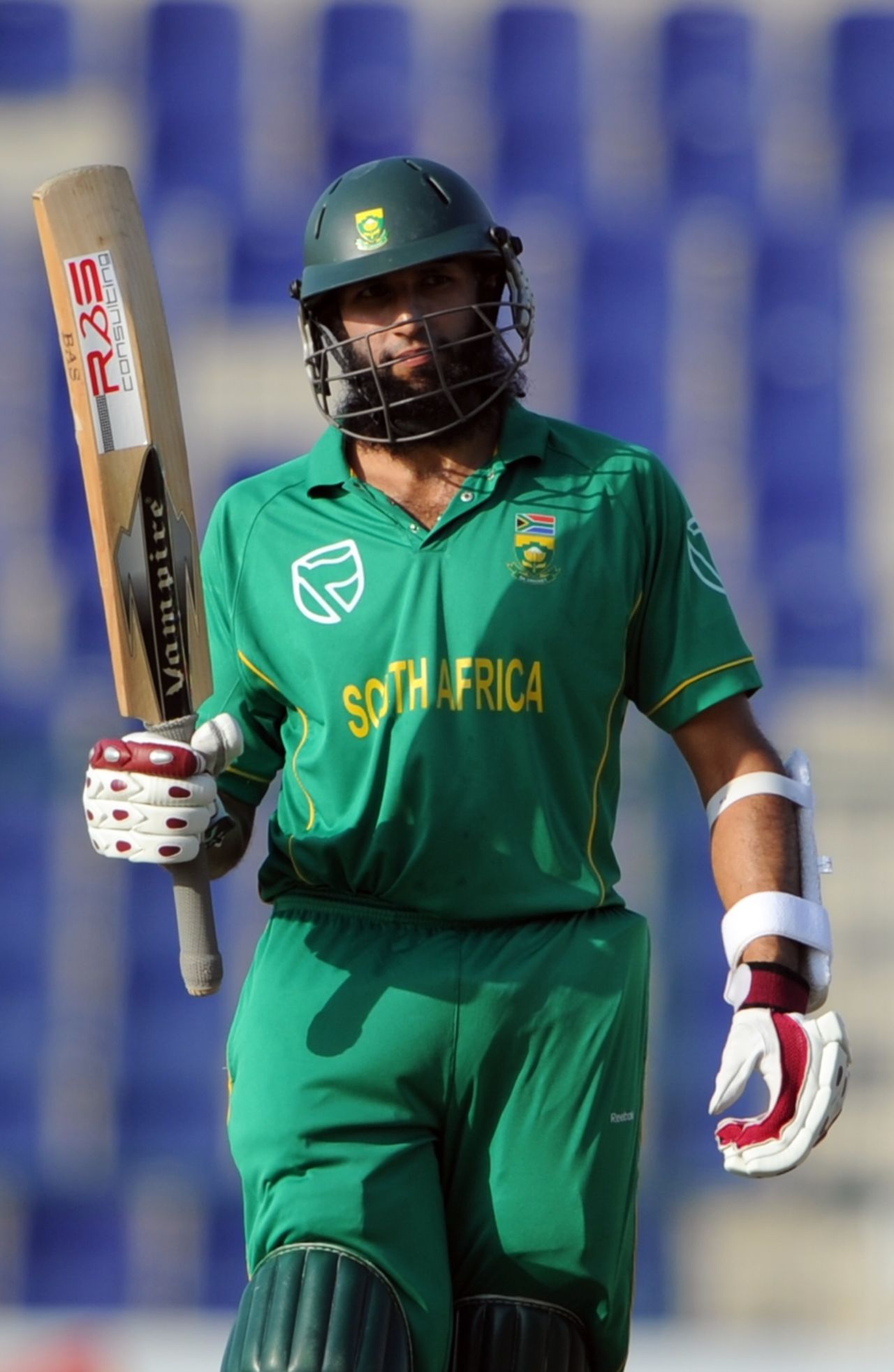 Hashim Amla reached his ninth one-day fifty, Pakistan v South Africa, 2nd ODI, Abu Dhabi, October 31 2010