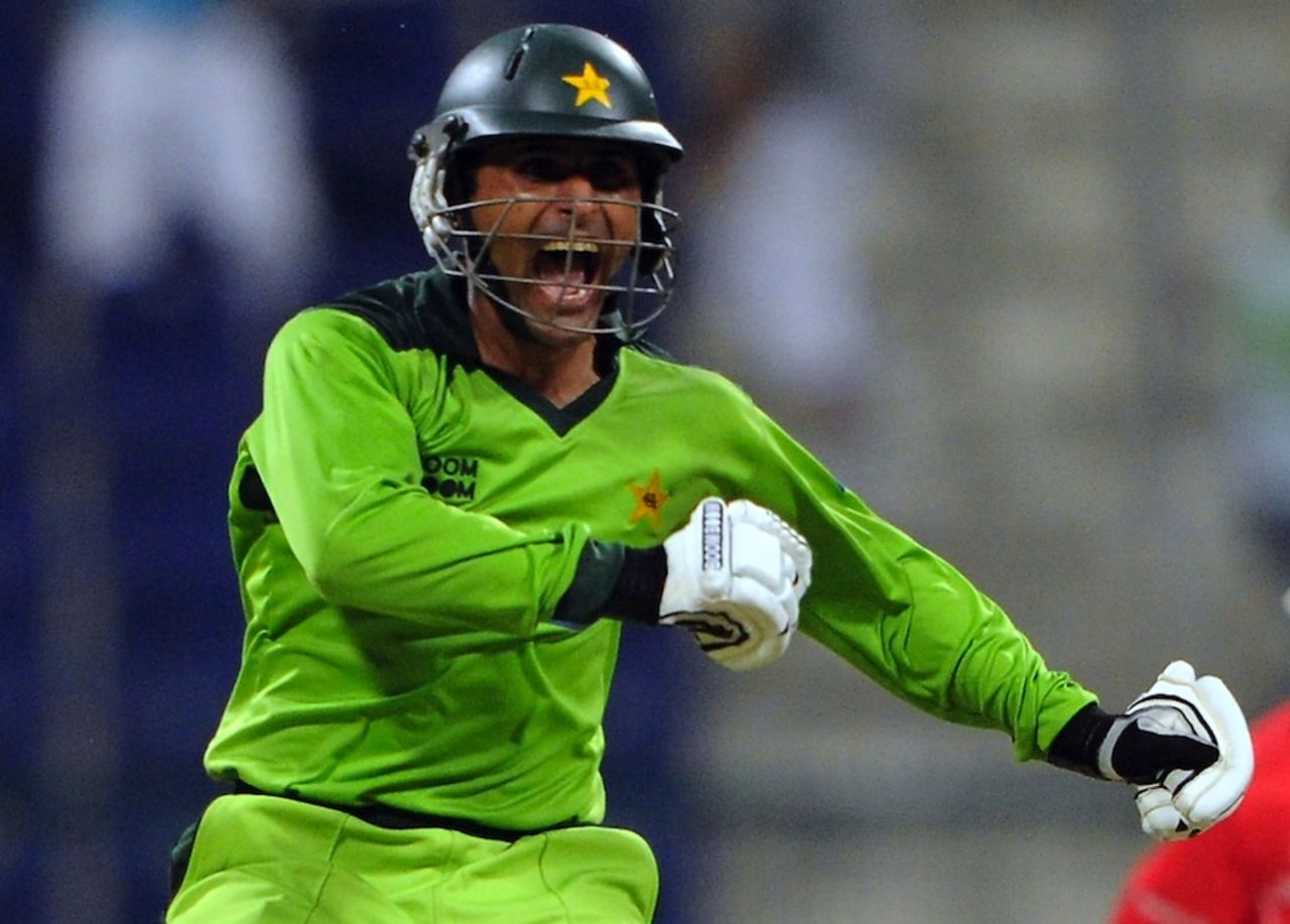 Abdul Razzaq celebrates an unbelievable victory, Pakistan v South Africa, 2nd ODI, Abu Dhabi, October 31, 2010