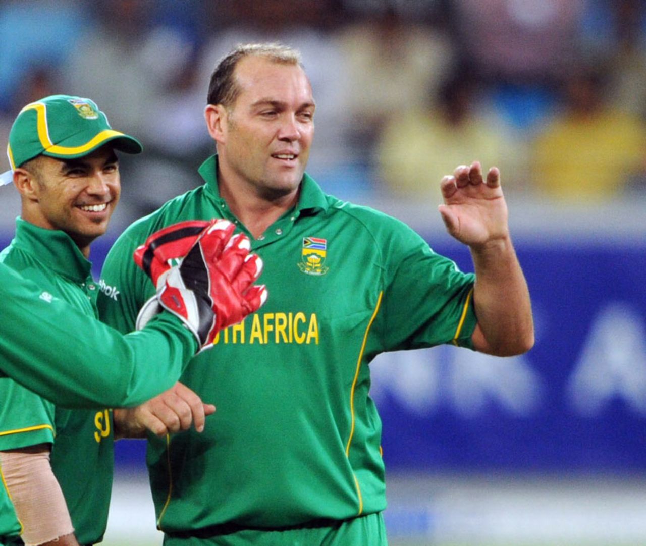 Jacques Kallis took the important wicket of Abdul Razzaq, Pakistan v South Africa, 3rd ODI, Dubai, November 2, 2010