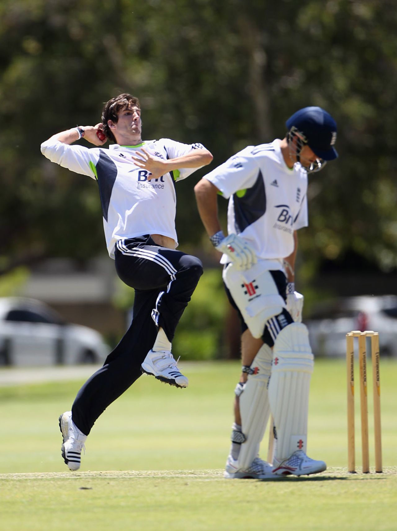 Steven Finn gets into the groove ahead of England's first tour game, Perth, November 3, 2010